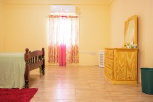 Alquiler Vacacional - 3-bedroom apartment in charming Clare Valley with AC, WiFi