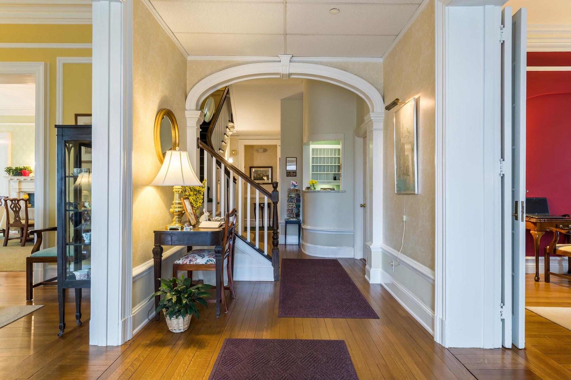 Vista Lobby Stanton House Inn