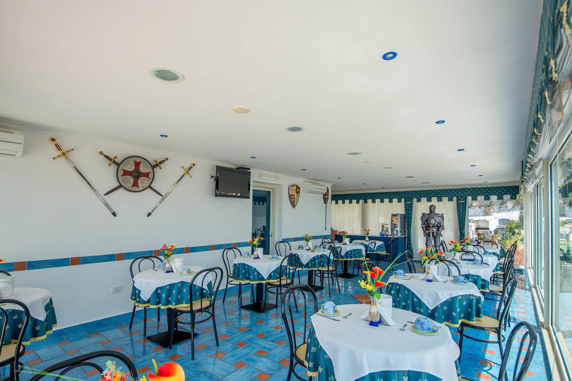 Restaurant Riviera B&B Rooms and Apartament SEA-VIEW