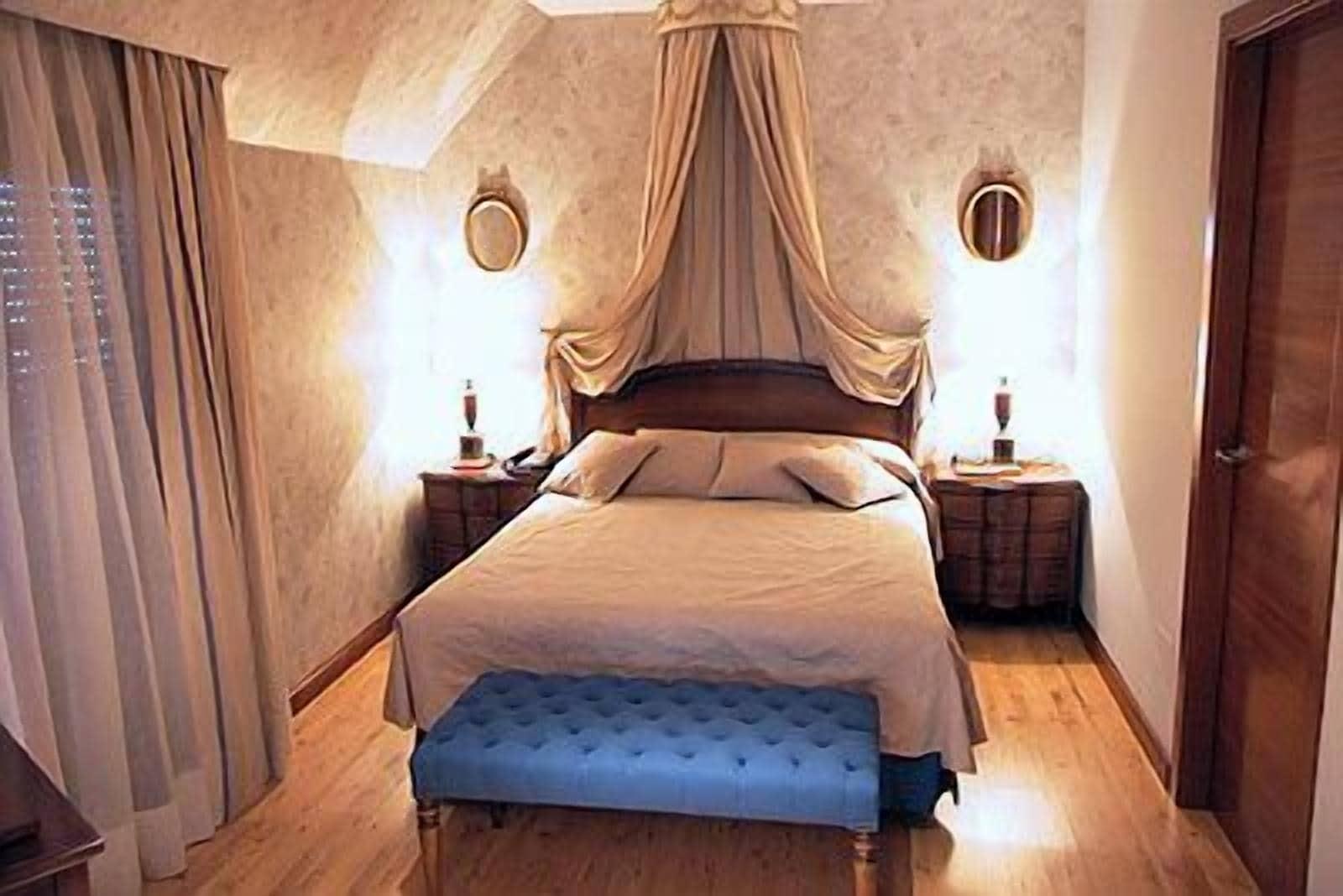 Varios Hotel Santiago