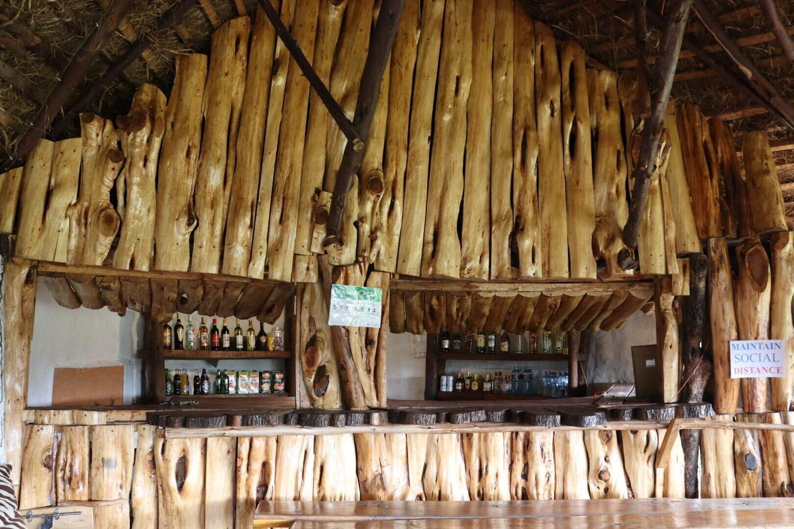 Bar/Salón Enkorika Eco-Village