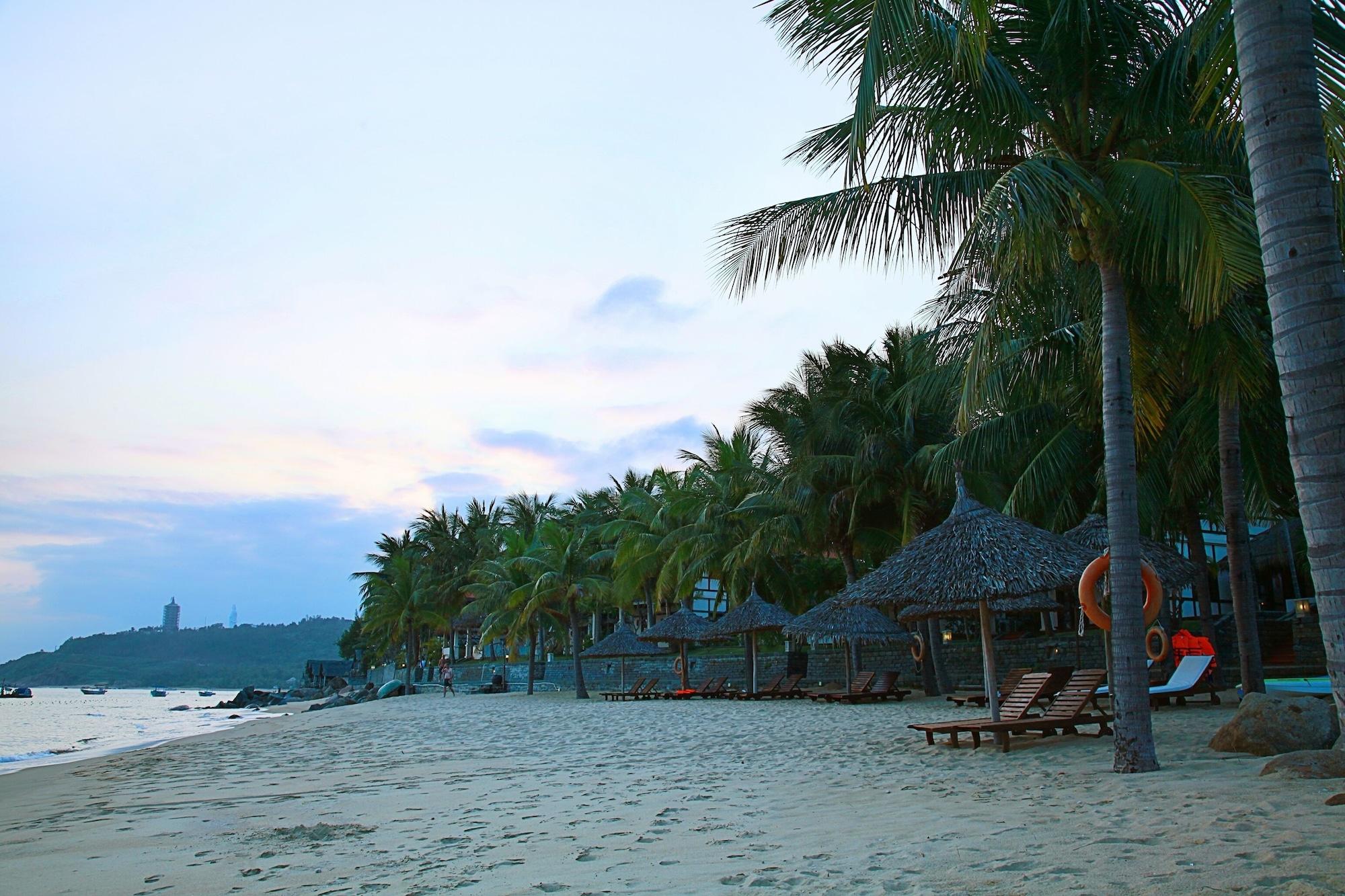 Playa Son Tra Resort