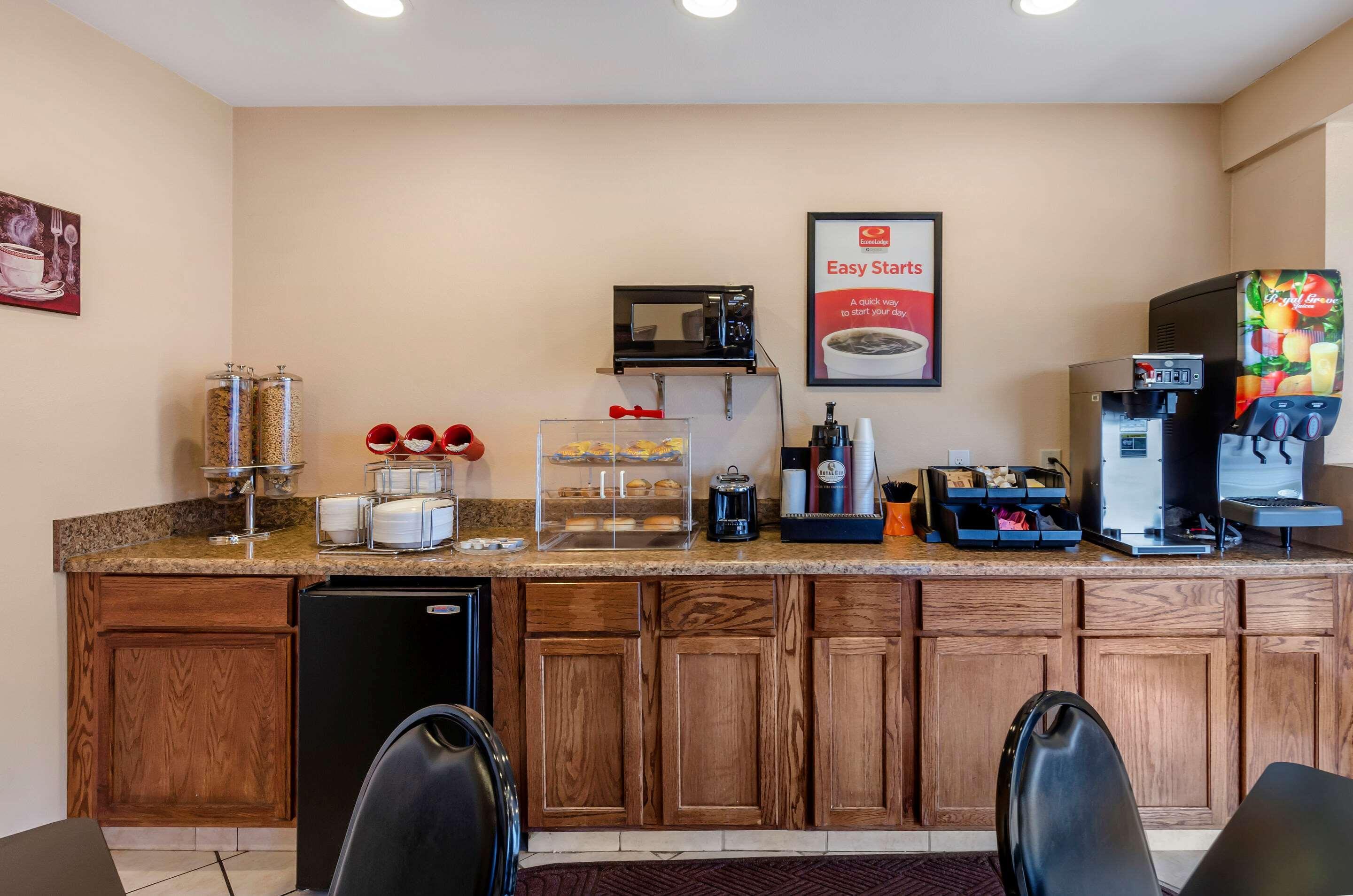 Bar/Salón Econo Lodge Civic Center