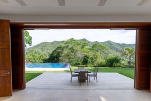 Alquiler Vacacional - w Glowing 4BR Villa w Pool at Mesa de Yeguas