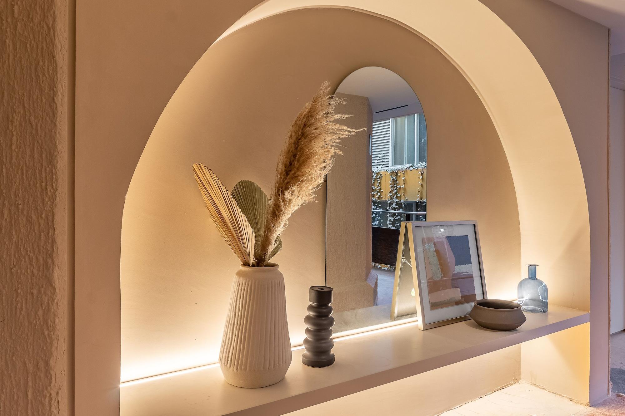 Varios Oliva Plaza Hotel