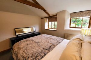 Alquiler Vacacional - 2 bedroom barn conversion on smallholding with alpacas, goats and pigs