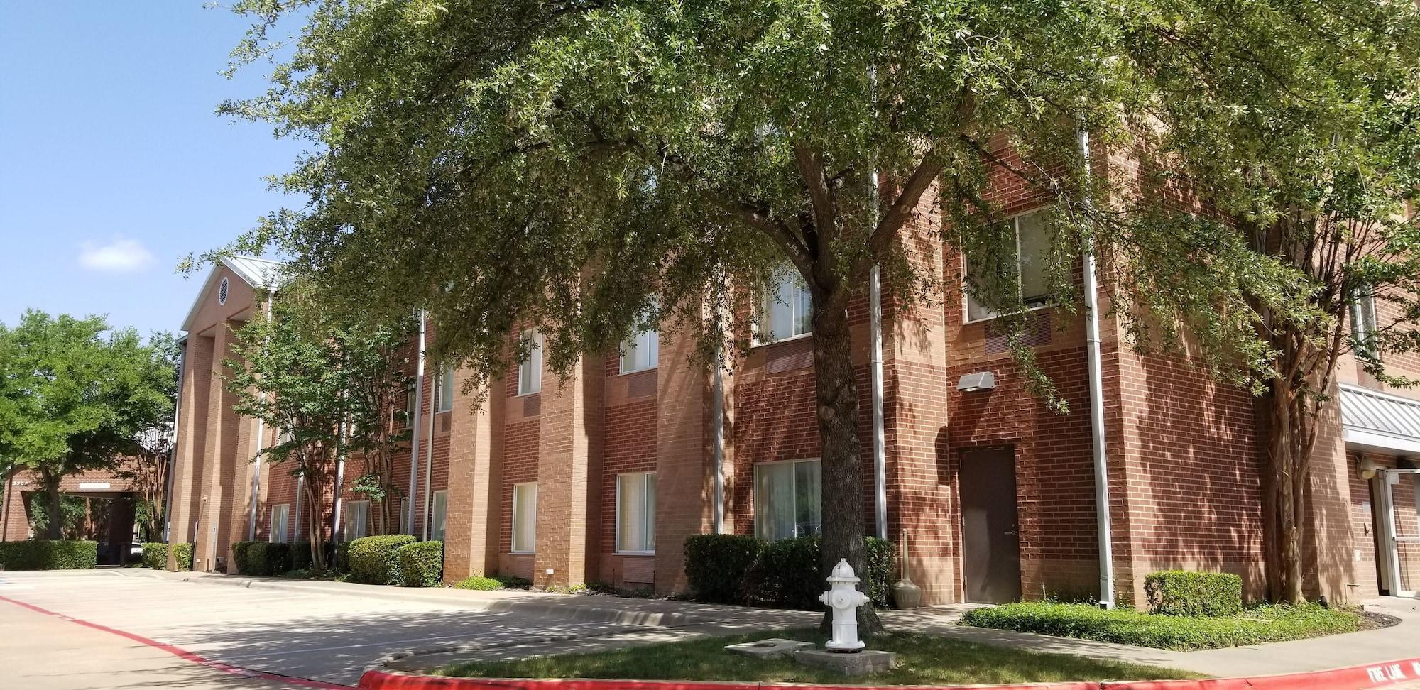 Vista Exterior Comfort Inn & Suites North Dallas - Addison