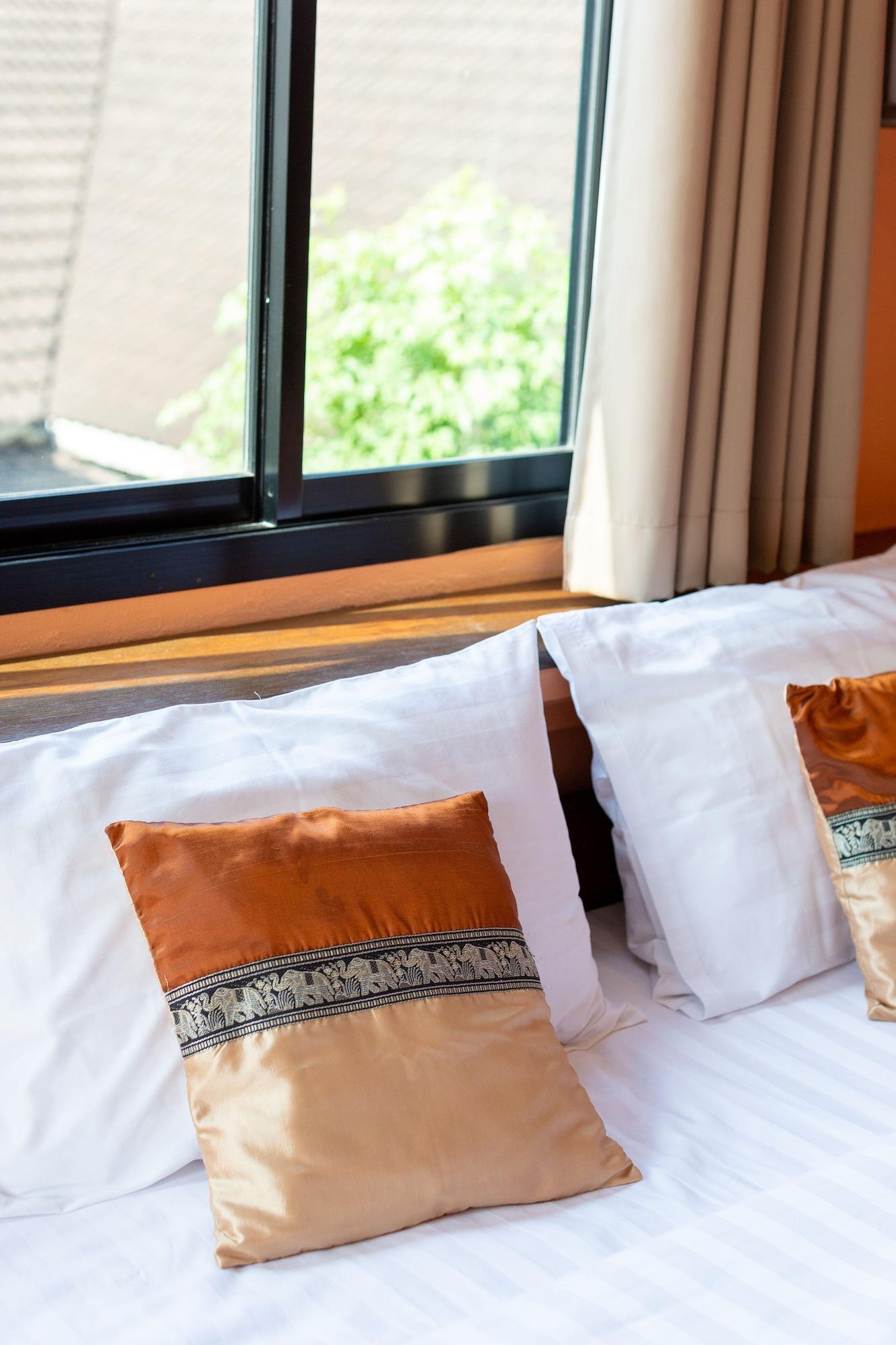 Equipamiento de Habitación Huen Hug Chiang Mai