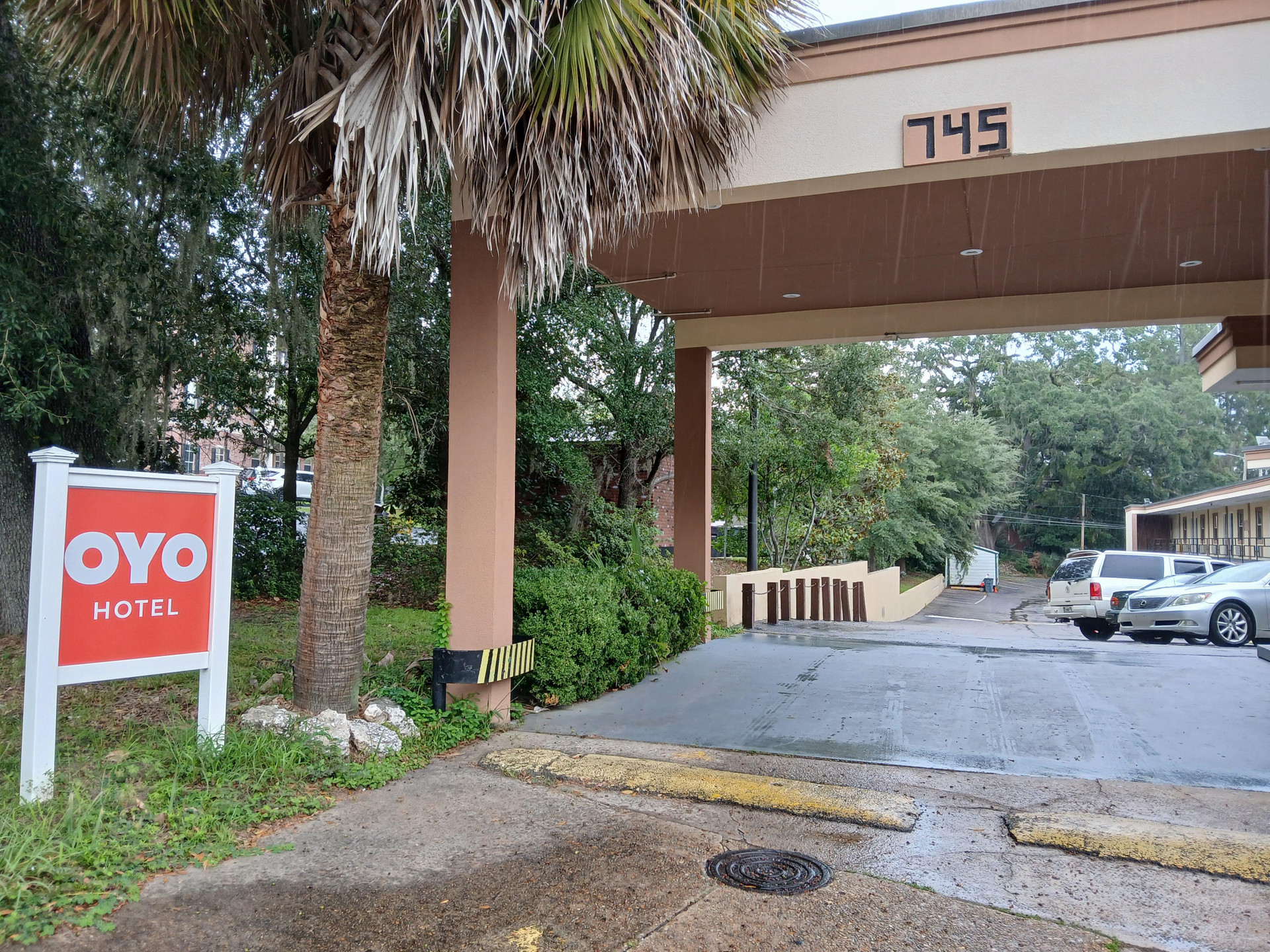 Vista Exterior OYO Hotel Tallahassee Downtown