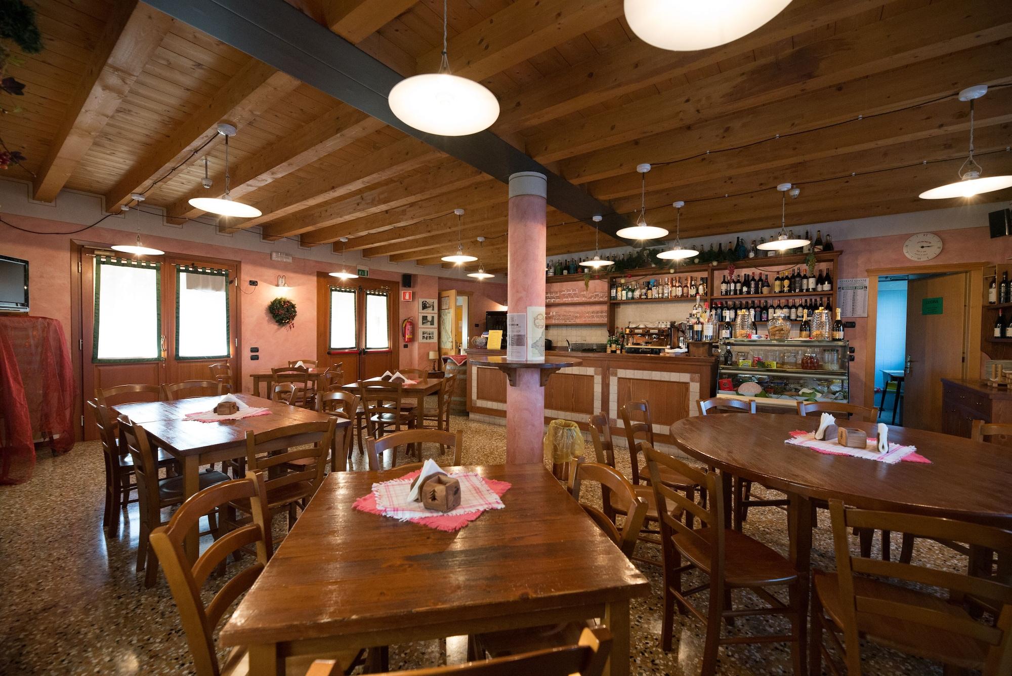 Bar/Salón Hotel Dall'Ongaro
