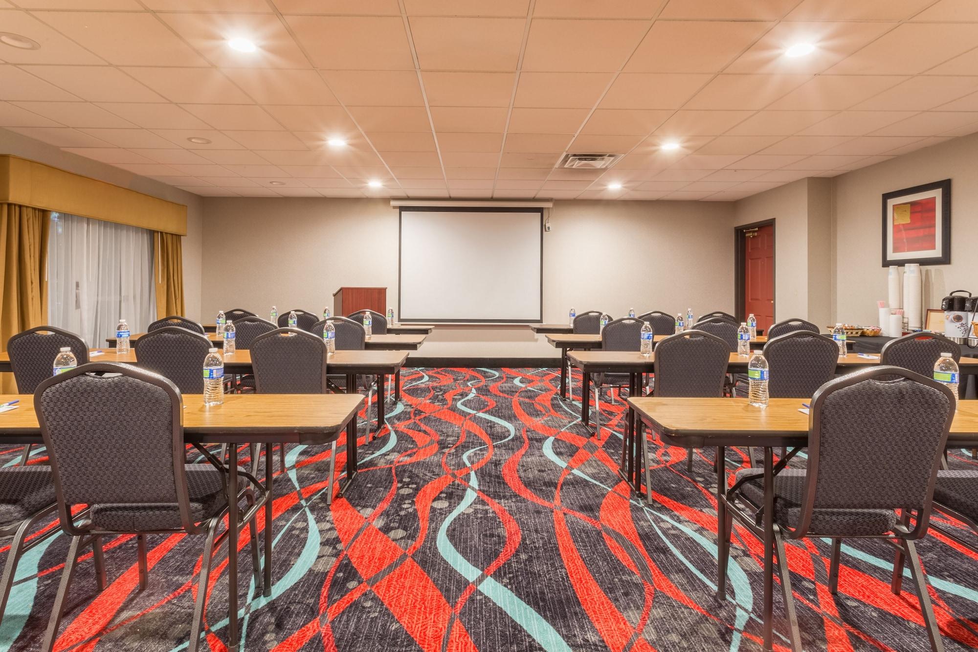 Sala de Reuniones Holiday Inn Express Hotel & Suites Manteca by IHG