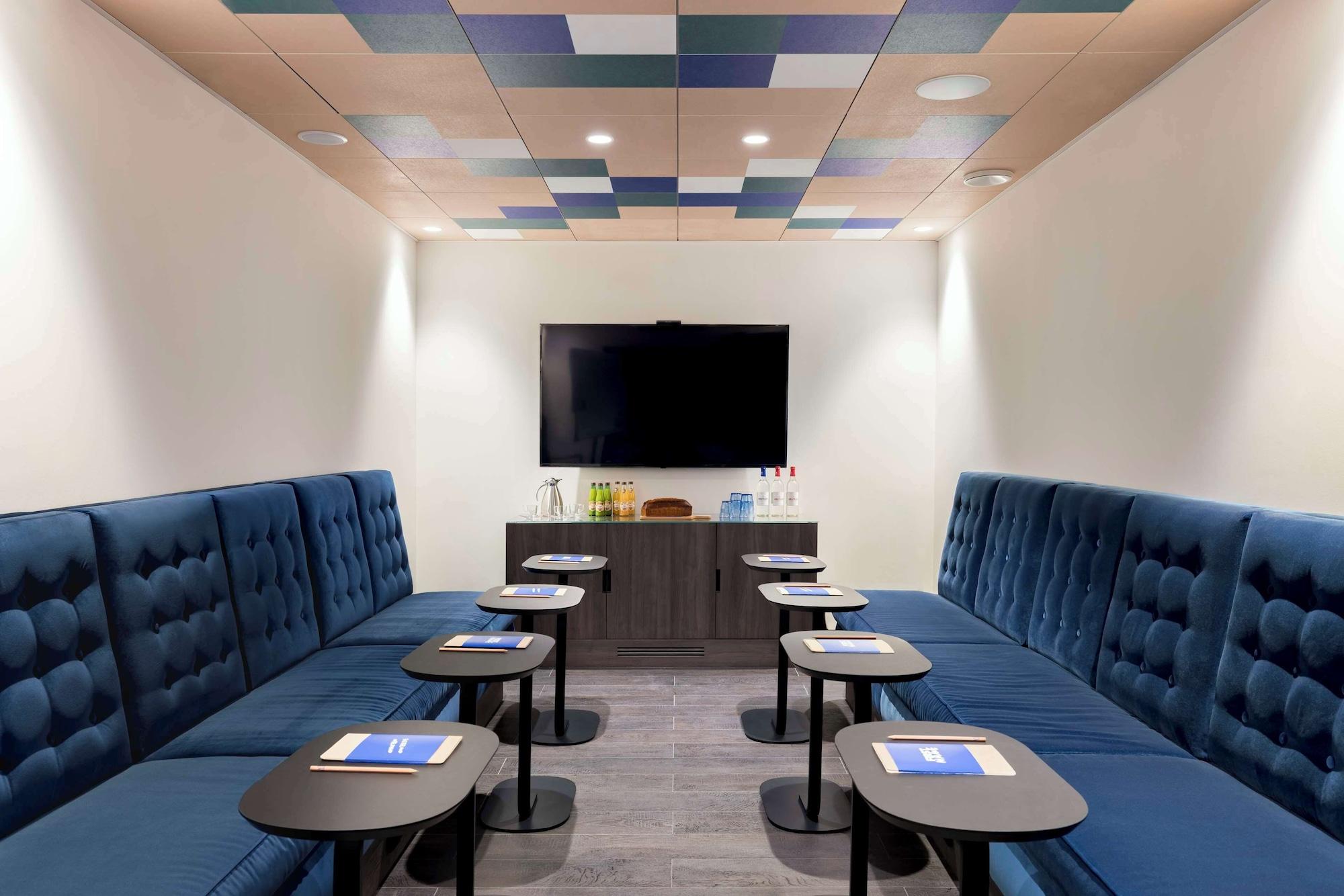 Sala de Reuniones FirstName Bordeaux - part of JdV by Hyatt