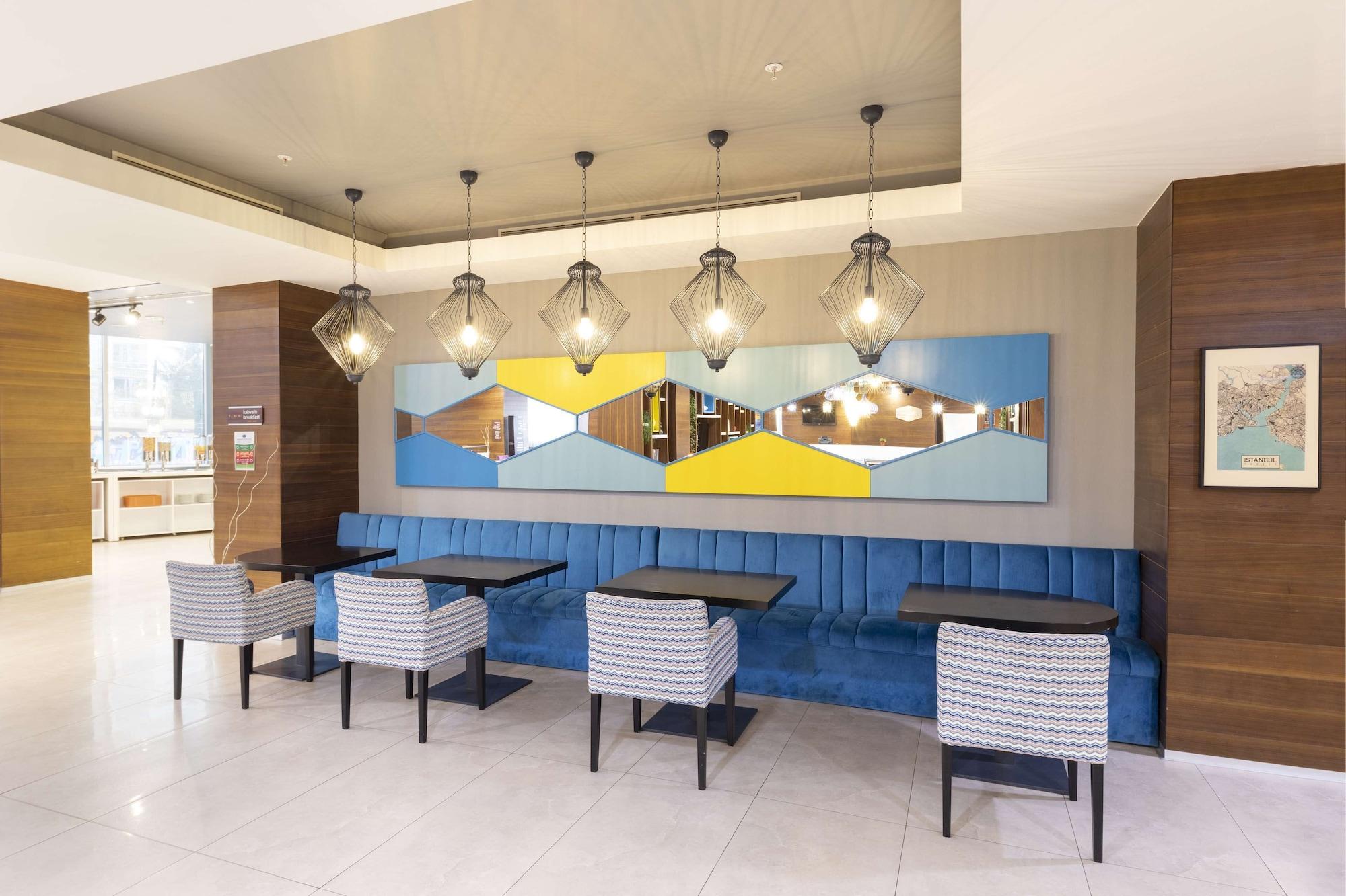Restaurant Hampton by Hilton Istanbul Kayasehir