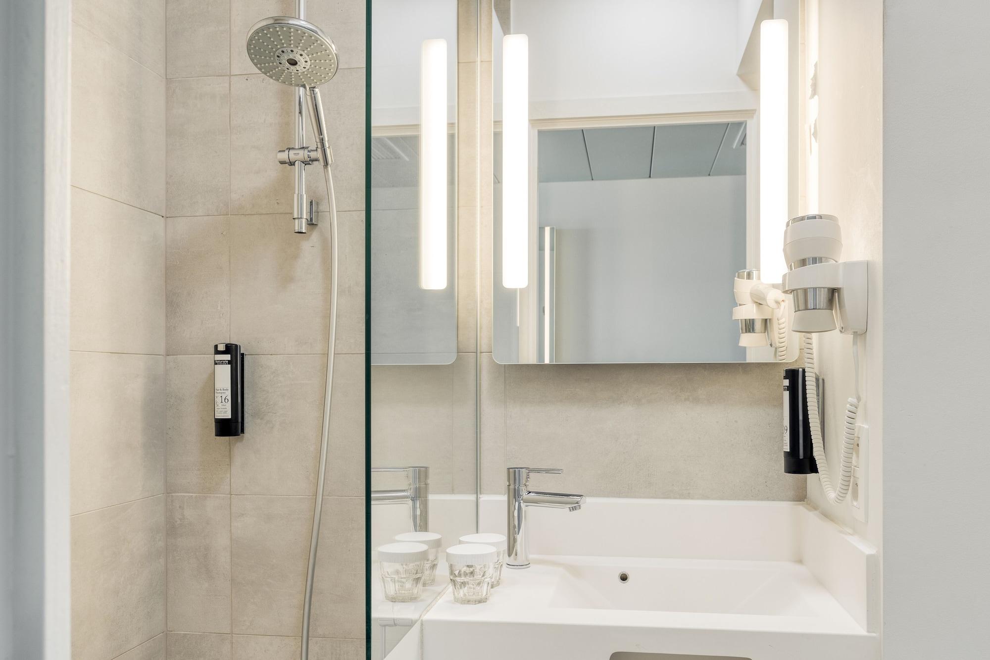Equipamiento de Habitación B&B HOTEL Antwerpen Zuid