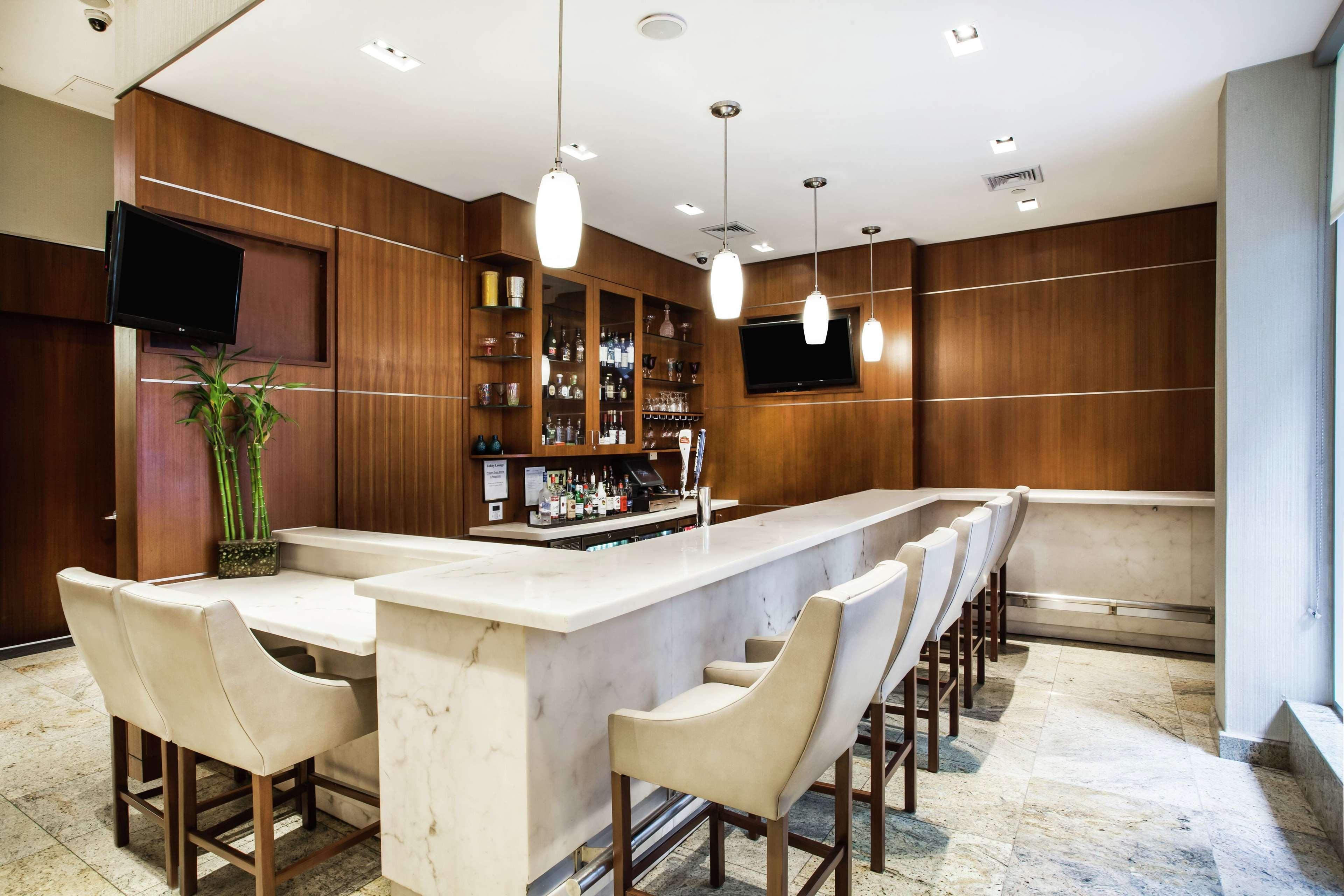 Bar/Salón Hilton Garden Inn New York/West 35th Street