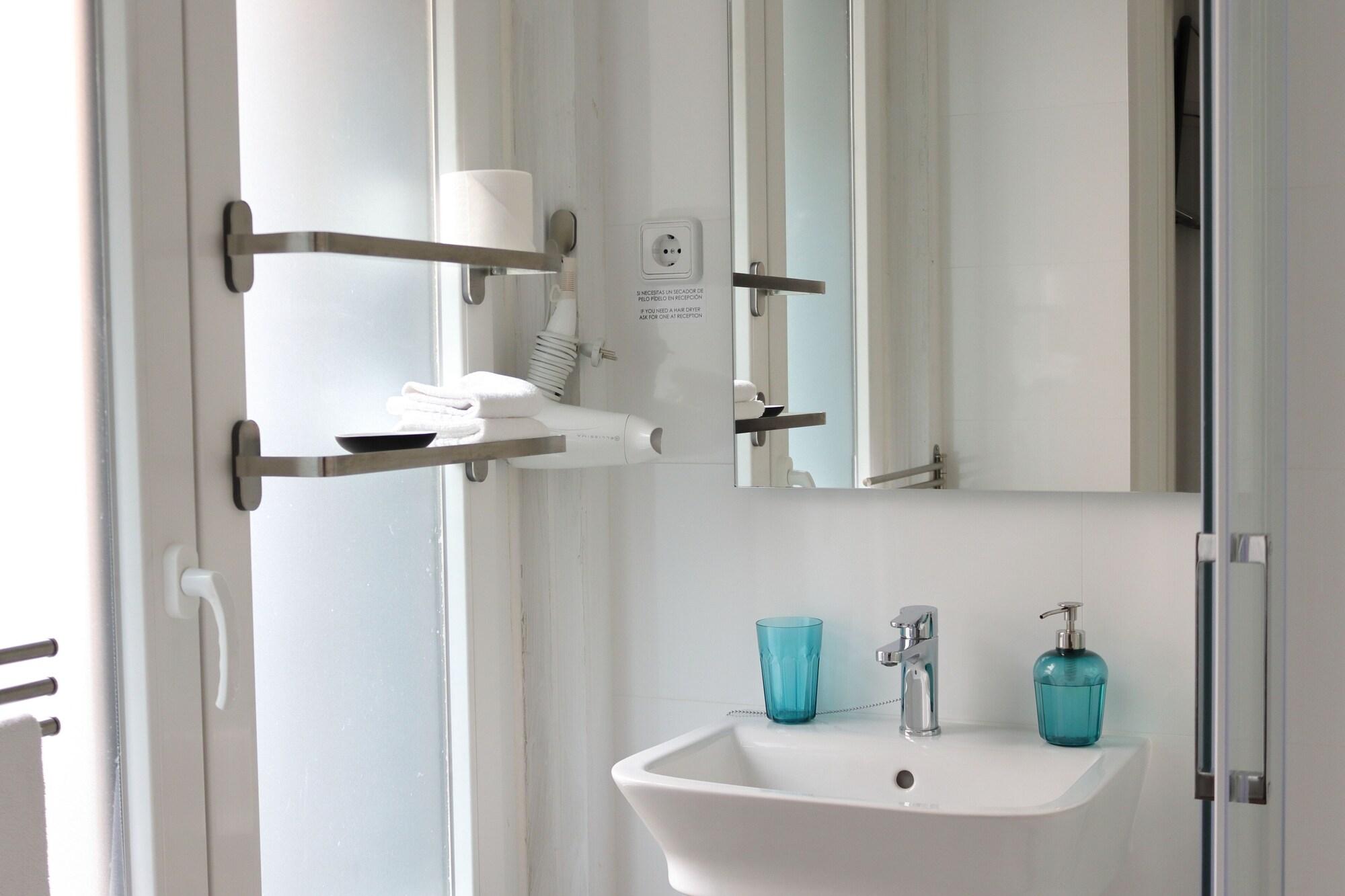 Equipamiento de Habitación Hostal La Zona