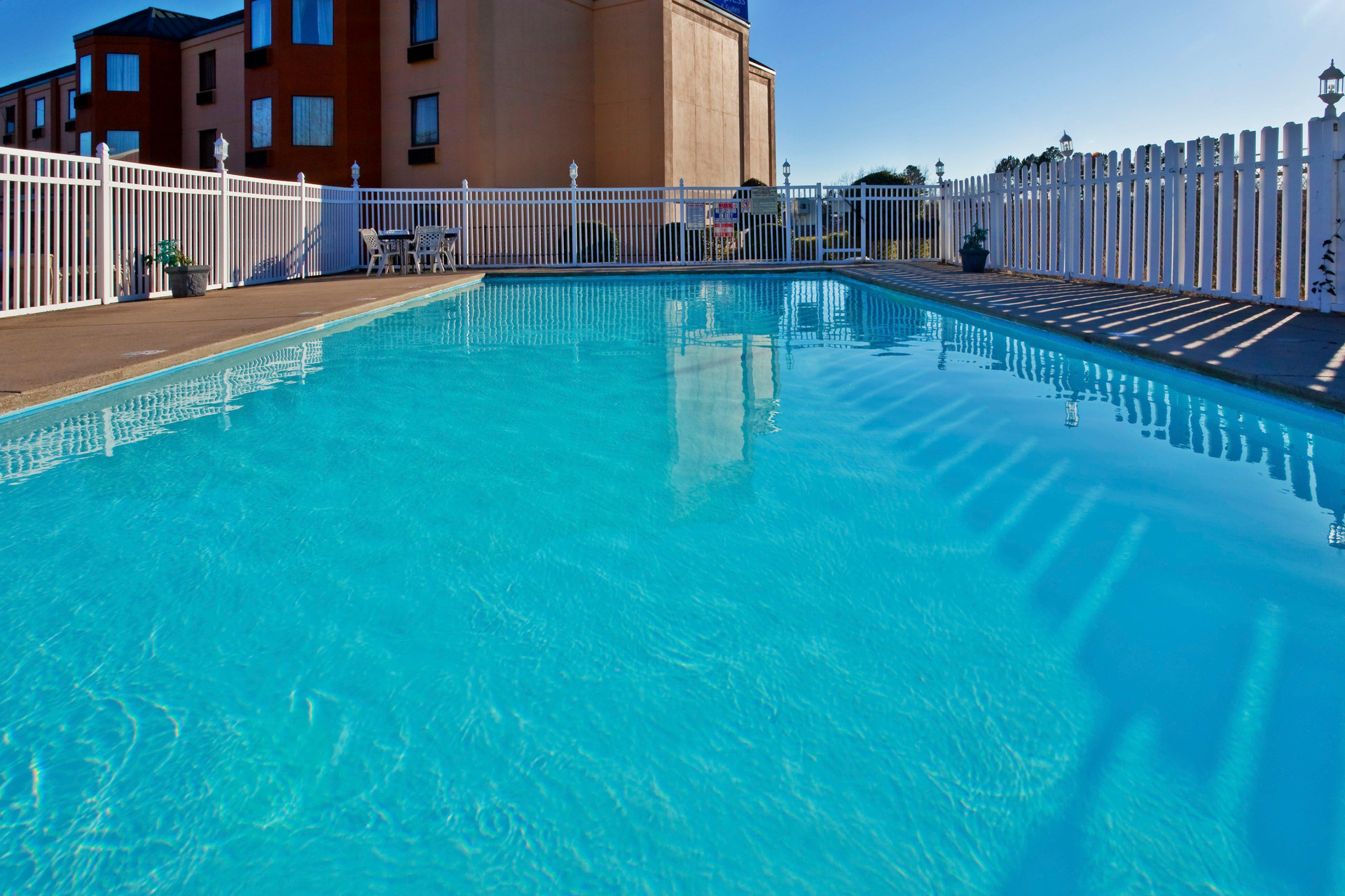 Vista Piscina Holiday Inn Express & Suites Nashville I-40 & I- 2
