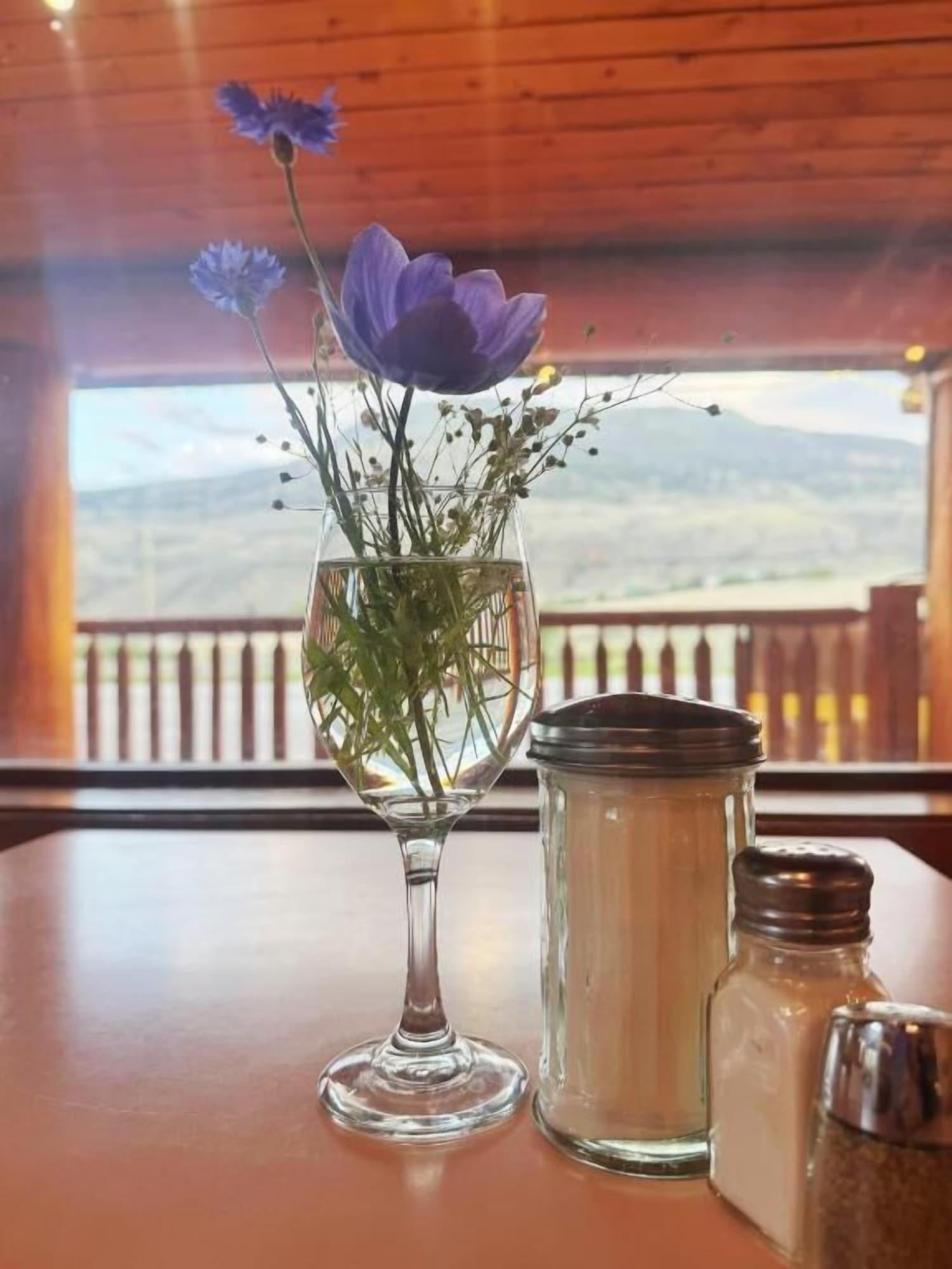 Restaurant Bear's Claw Lodge