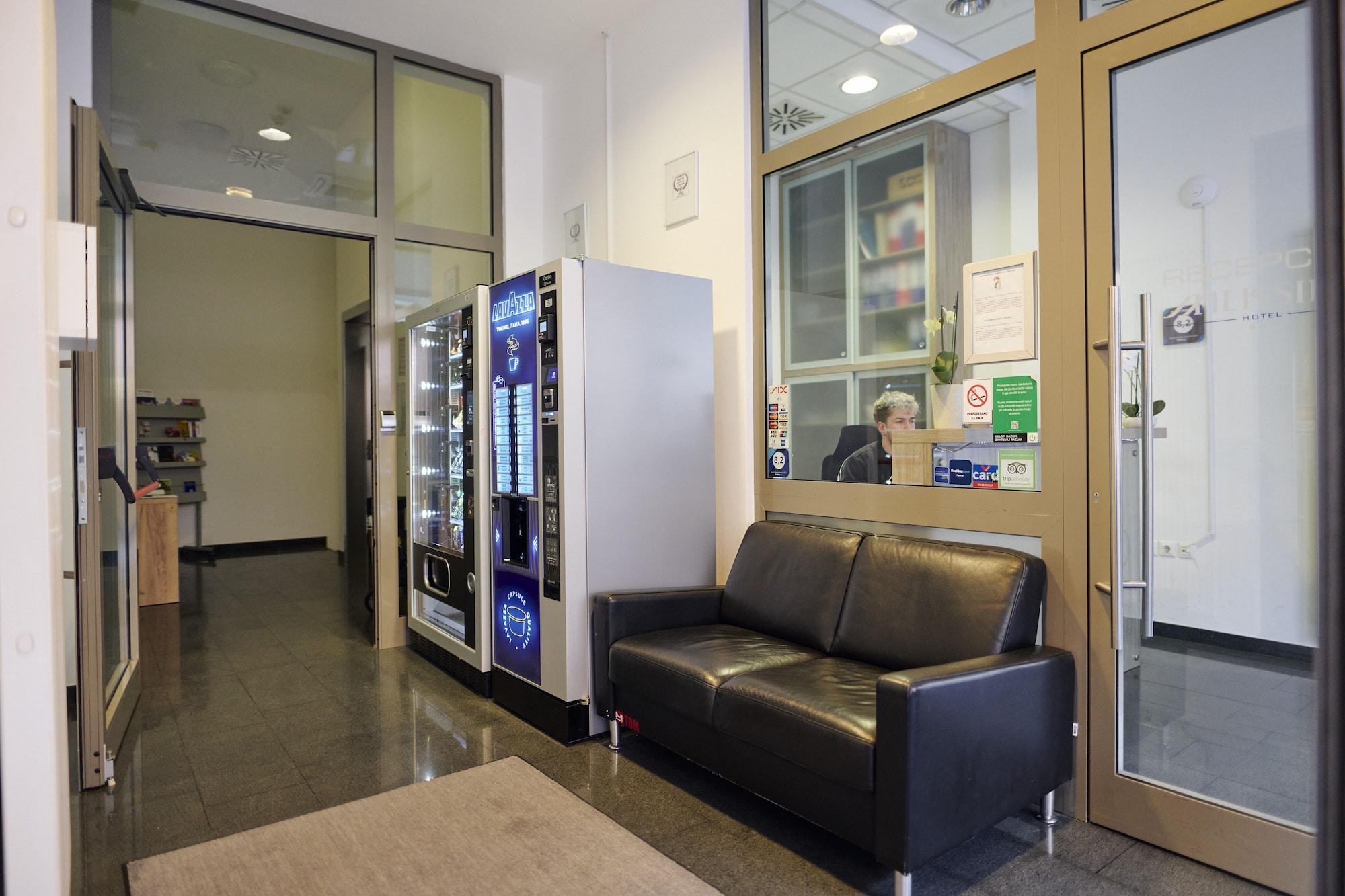 Vista Lobby Meksiko Hotel