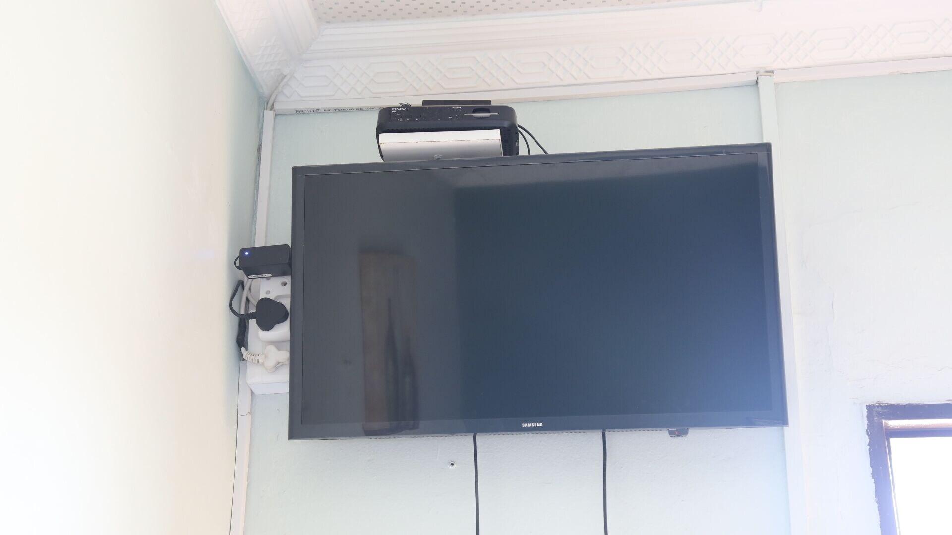 Set de Habitación Roba Monakedi Guest Lodge