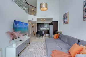 Alojamiento - Brickell River Views- Modern Amenities in the City
