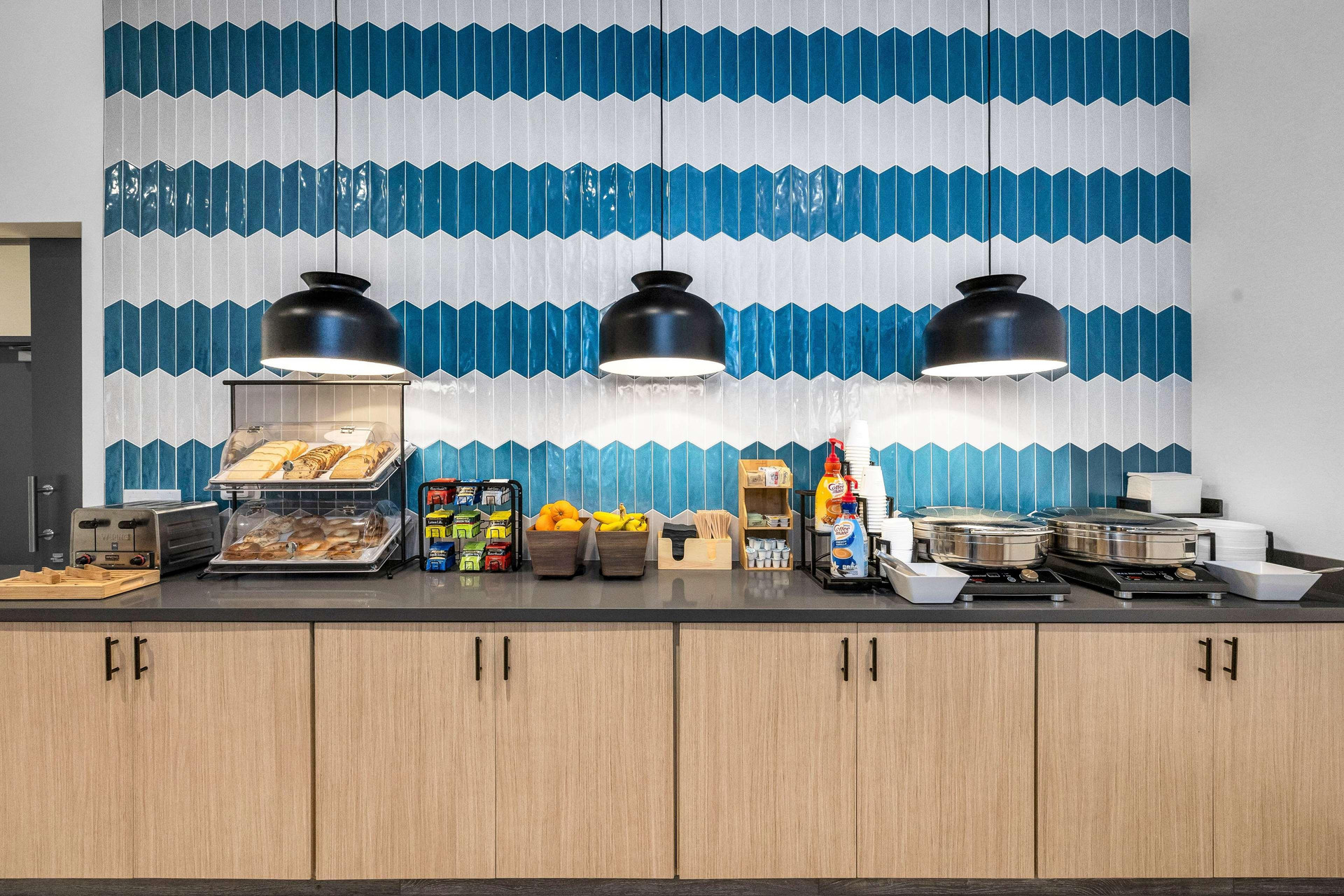 Restaurant La Quinta Inn & Suites by Wyndham San Jose Airport-Downtown