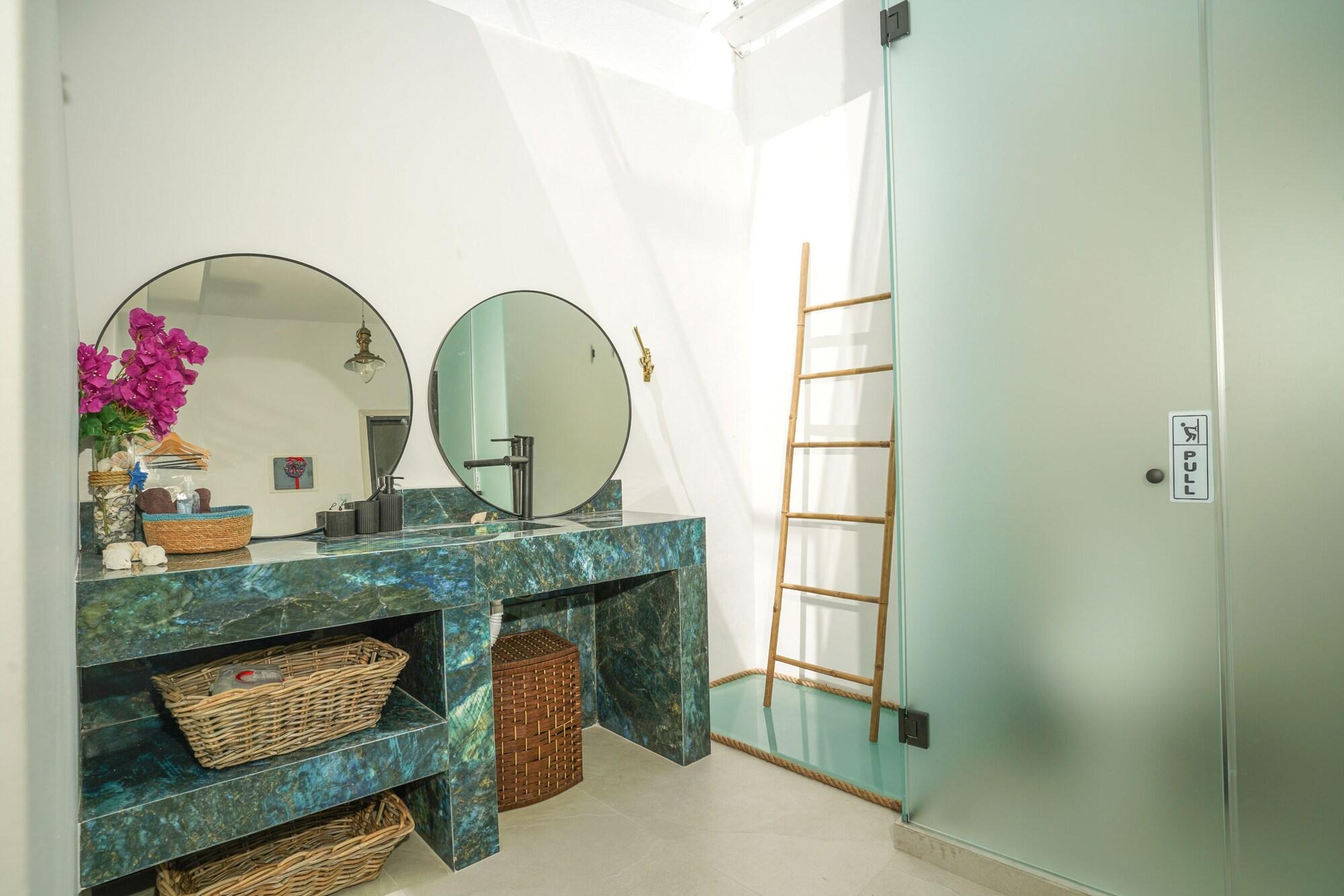 Equipamiento de Habitación Seabed Suites Mykonos