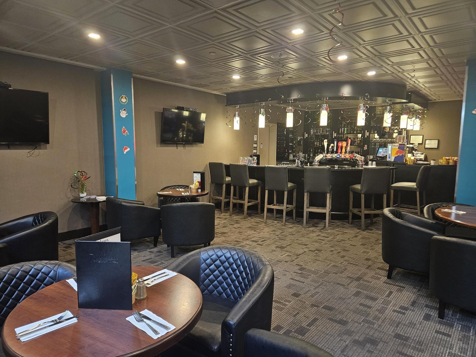 Bar/Salón Radisson Hotel Montreal Airport
