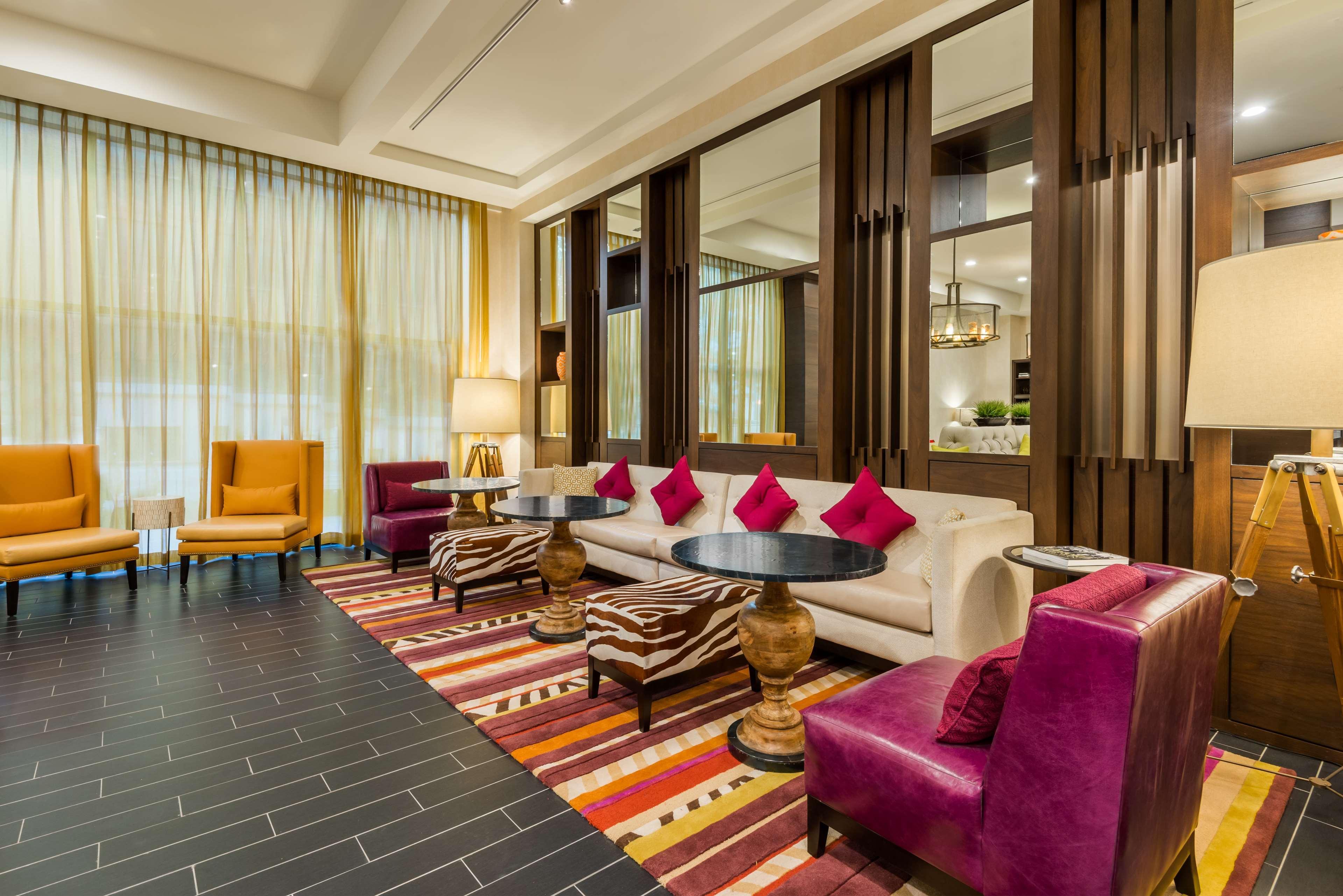Vista Lobby Home2 Suites by Hilton Atlanta Downtown