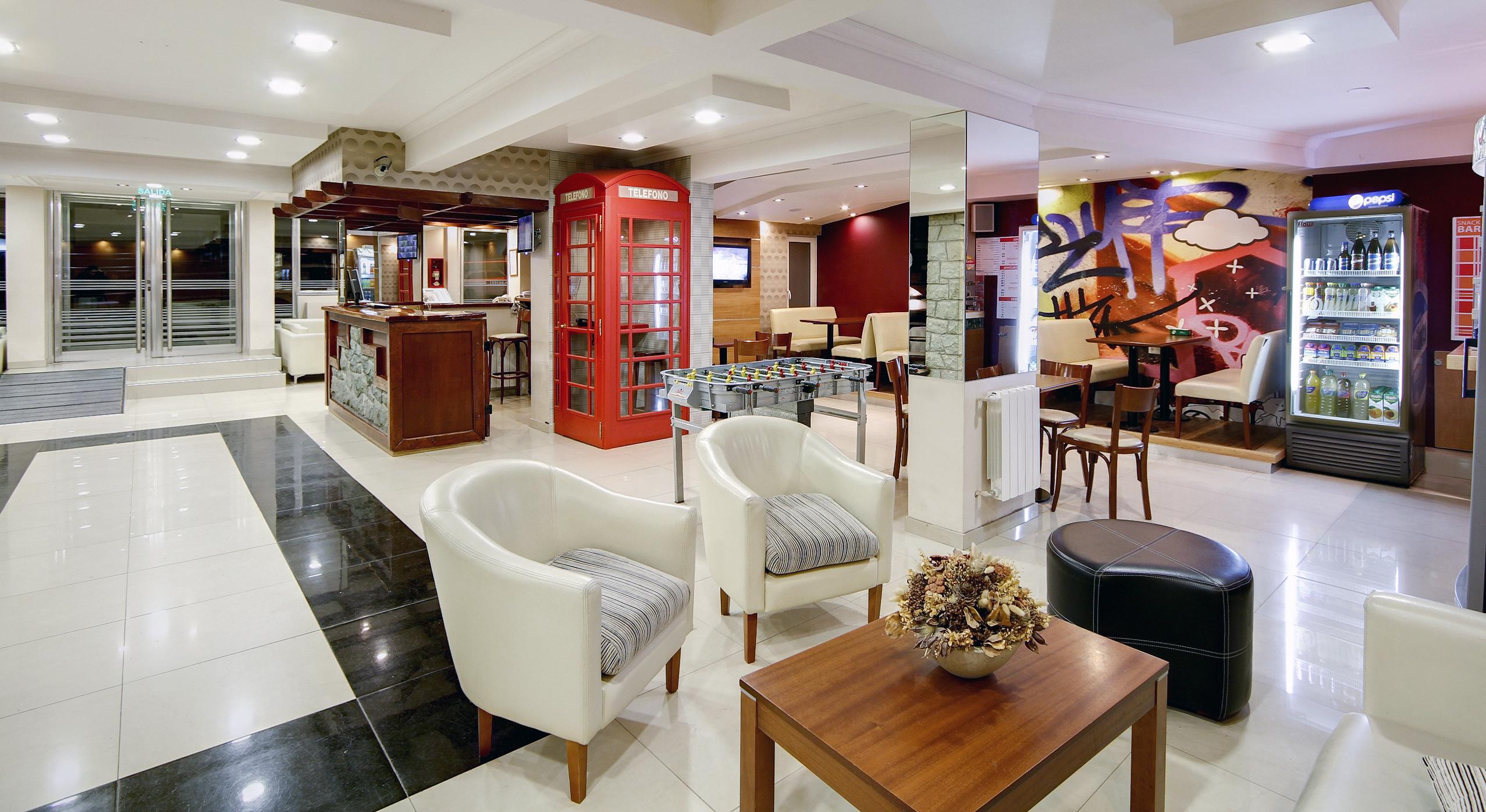 Vista Lobby Cambria