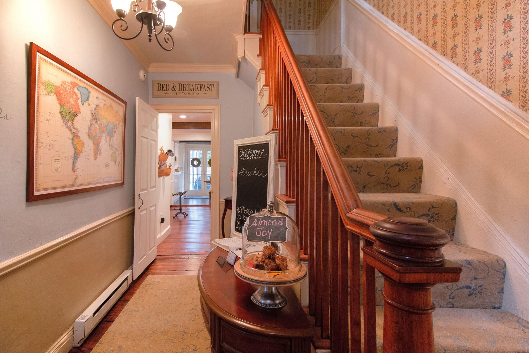 Vista Lobby William's Grant Inn B&B