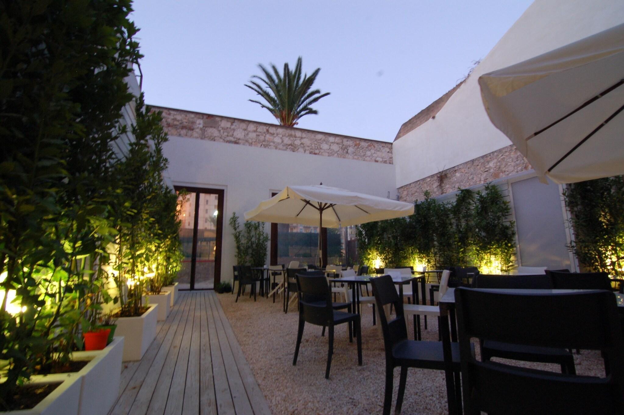 Vista Exterior LoL Hostel Siracusa