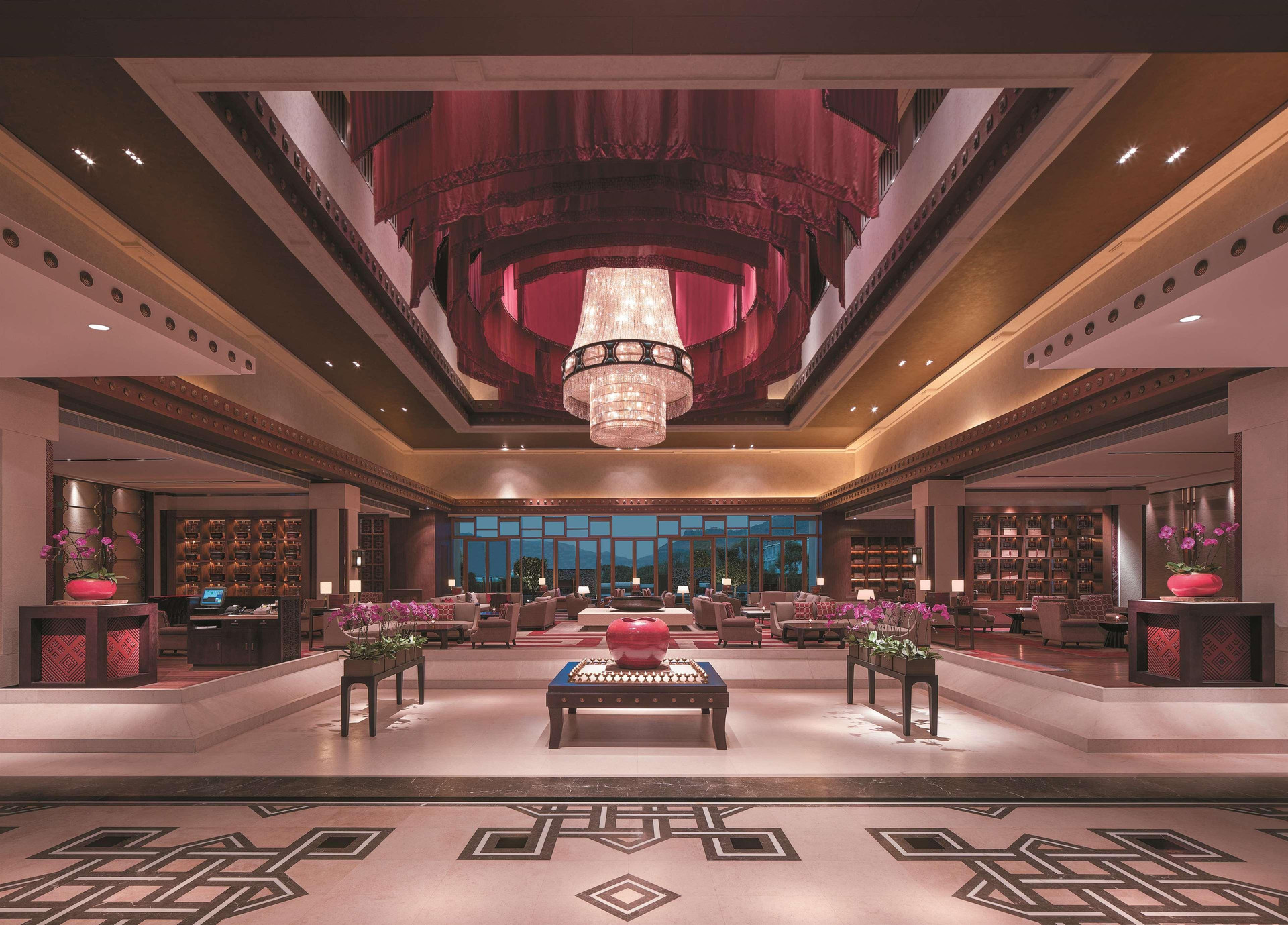 Vista Lobby Shangri-La Lhasa
