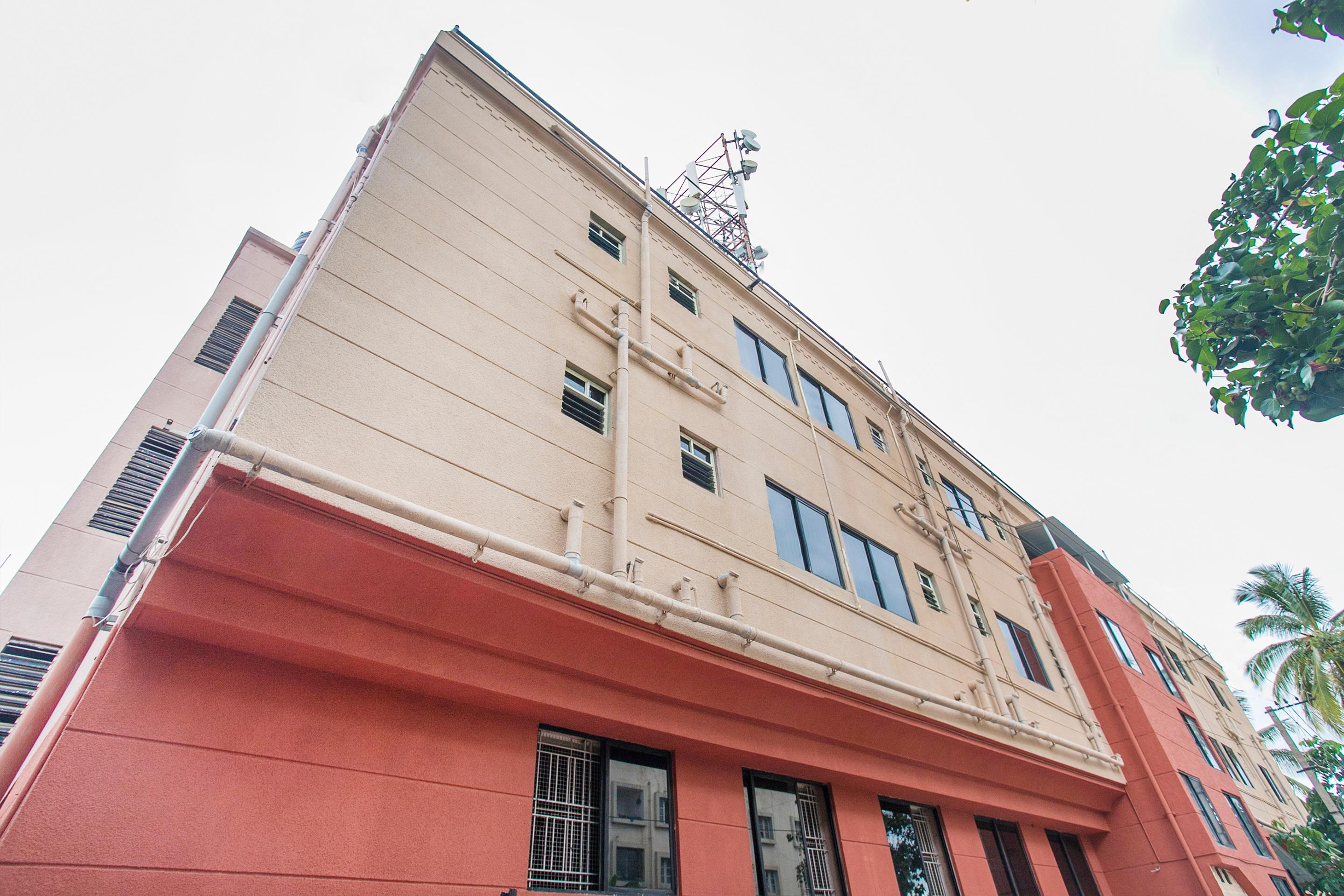 Vista Exterior OYO 14430 Sunshine Grand