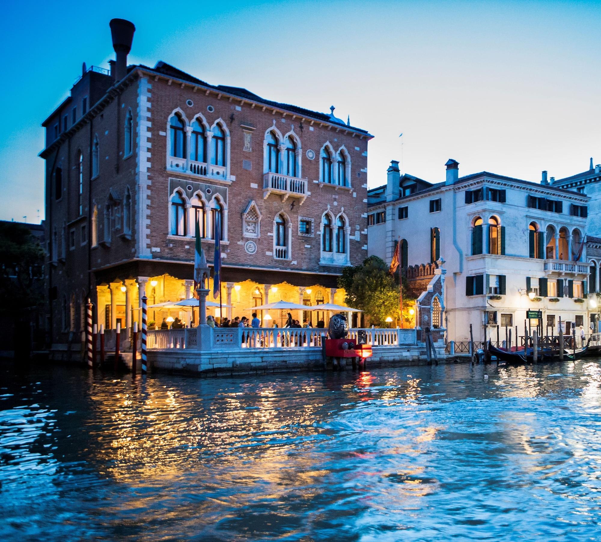 Vista Exterior Hotel Palazzo Stern