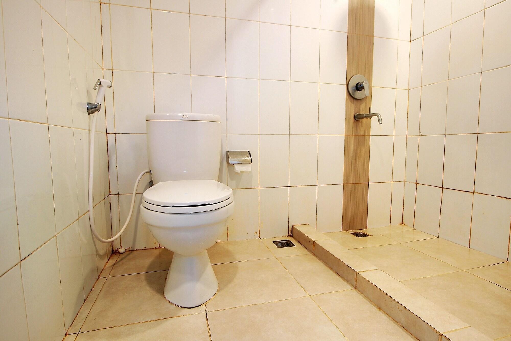 Equipamiento de Habitación OYO 680 Grhadika Jodipati