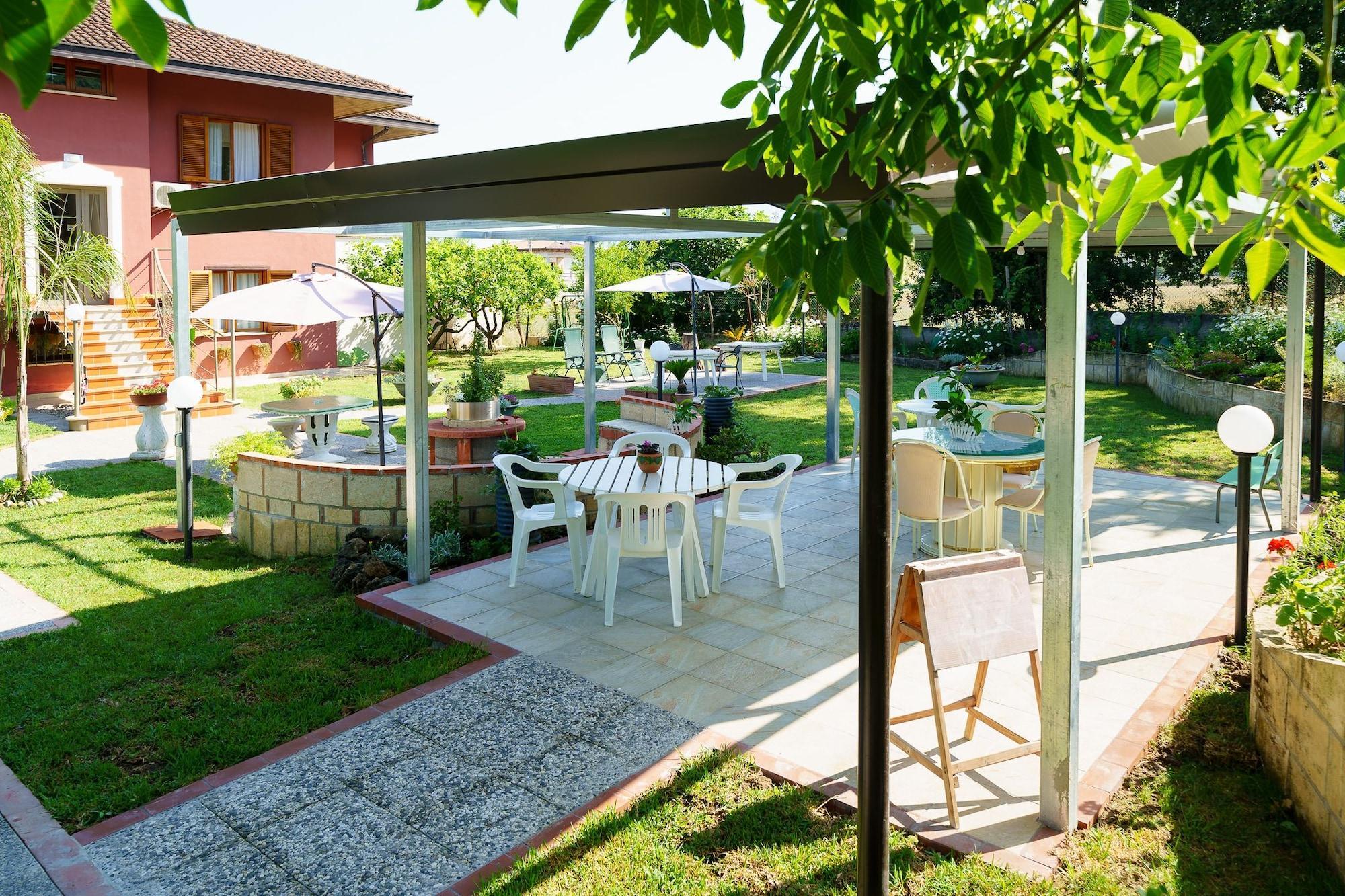 Varios B&B Villa le Mattine