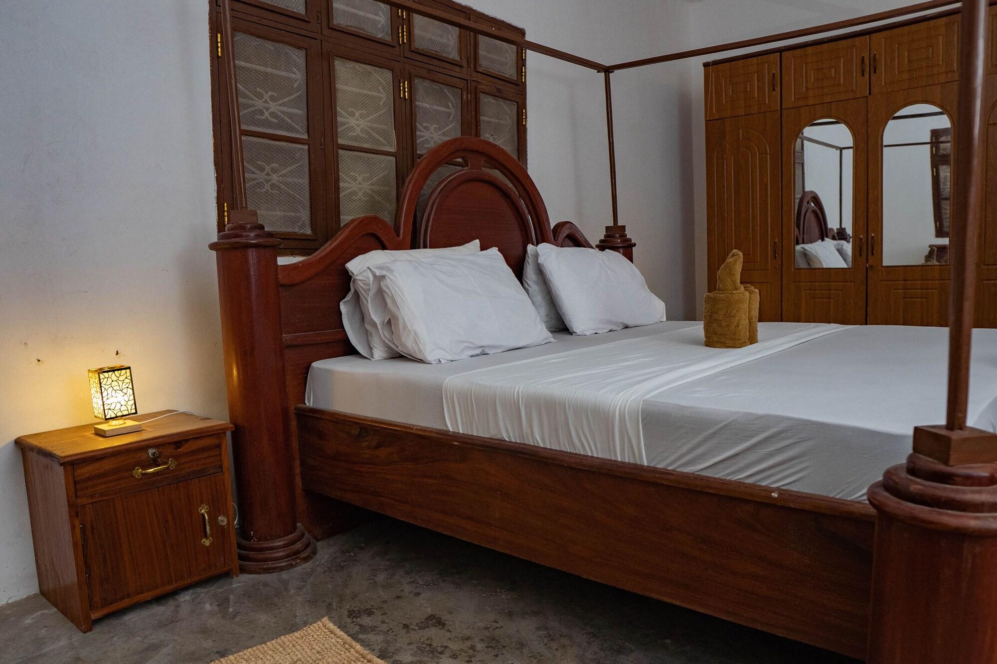 Varios MSafara Lodge
