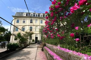 Alojamiento - Hôtel des Eaux