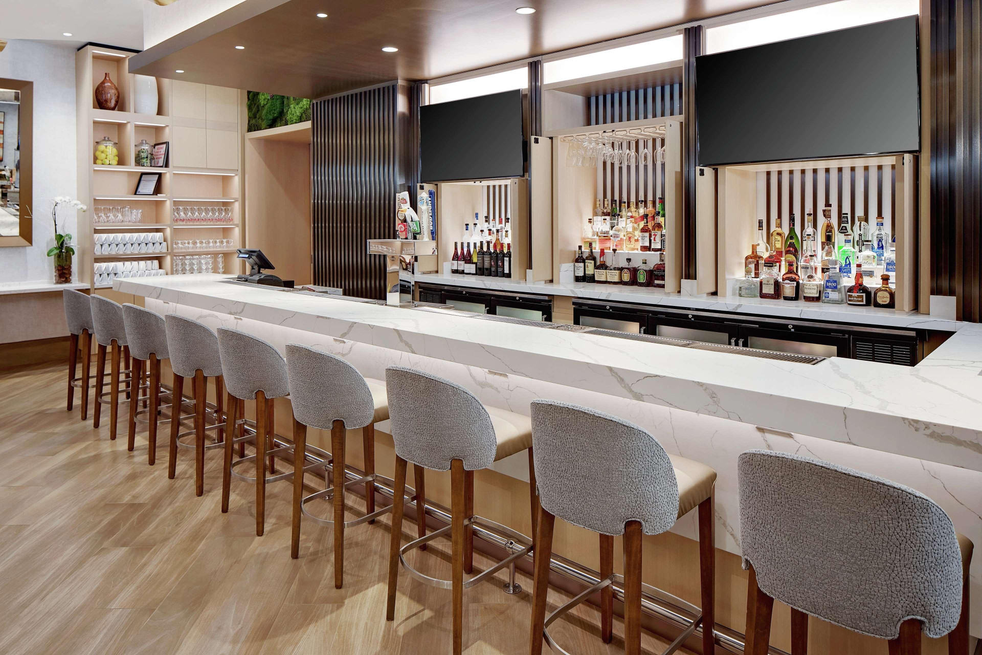 Bar/Salón DoubleTree by Hilton Chicago - Magnificent Mile