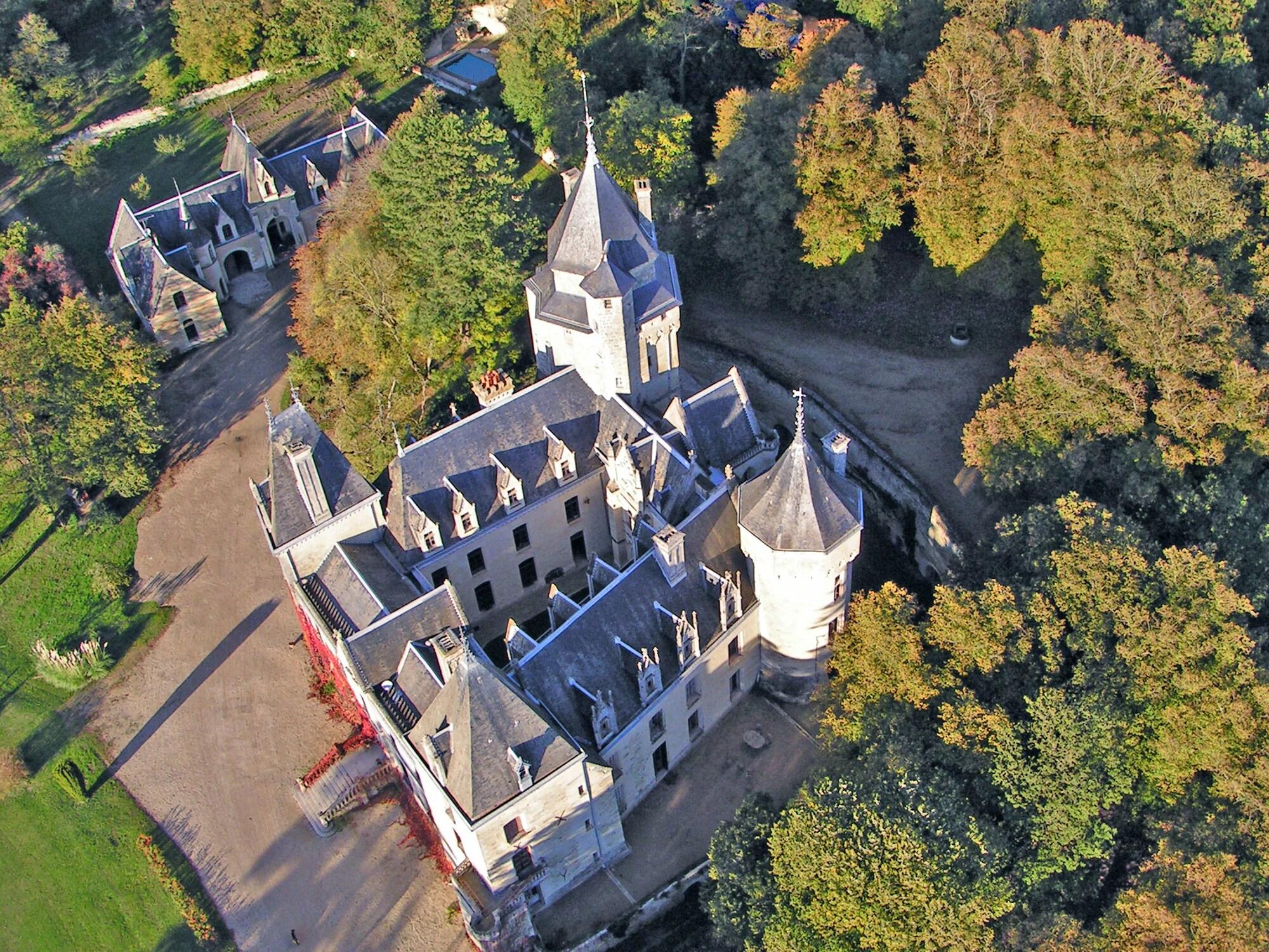Vista Exterior Château de Ternay