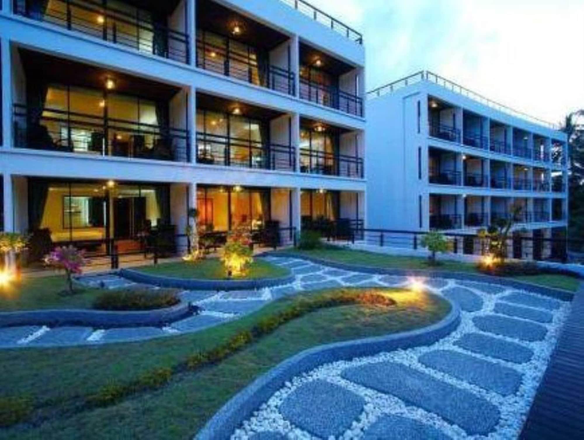 Varios The Kris Resort Condotel at Bagtao Beach