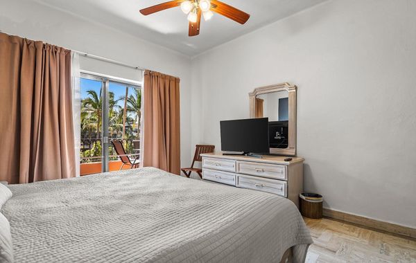 Velas Resort Access Beachfront 3BR Condo - Hoteles frente a la playa en Puerto Vallarta, México