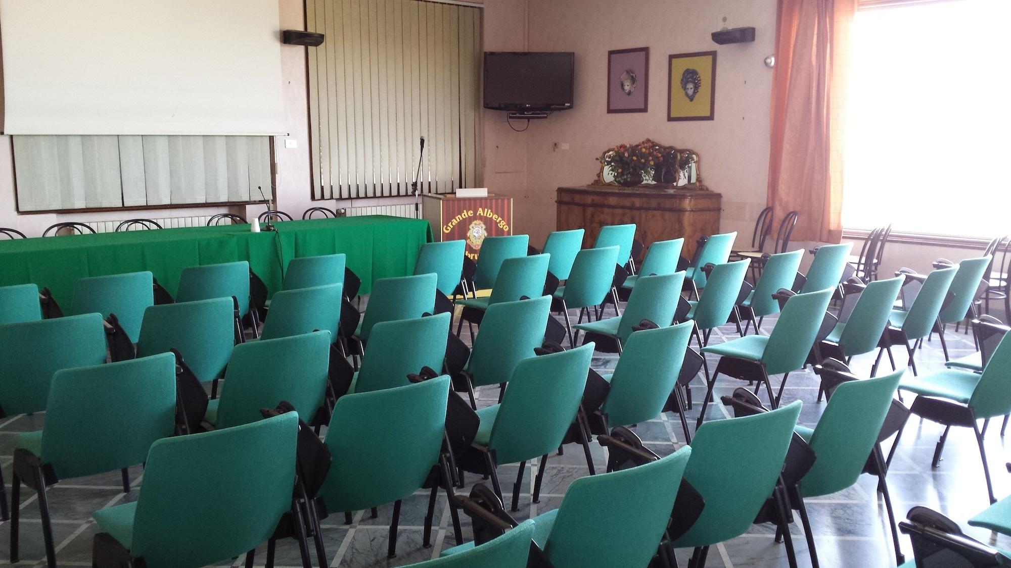 Sala de Reuniones Grande Albergo Abruzzo