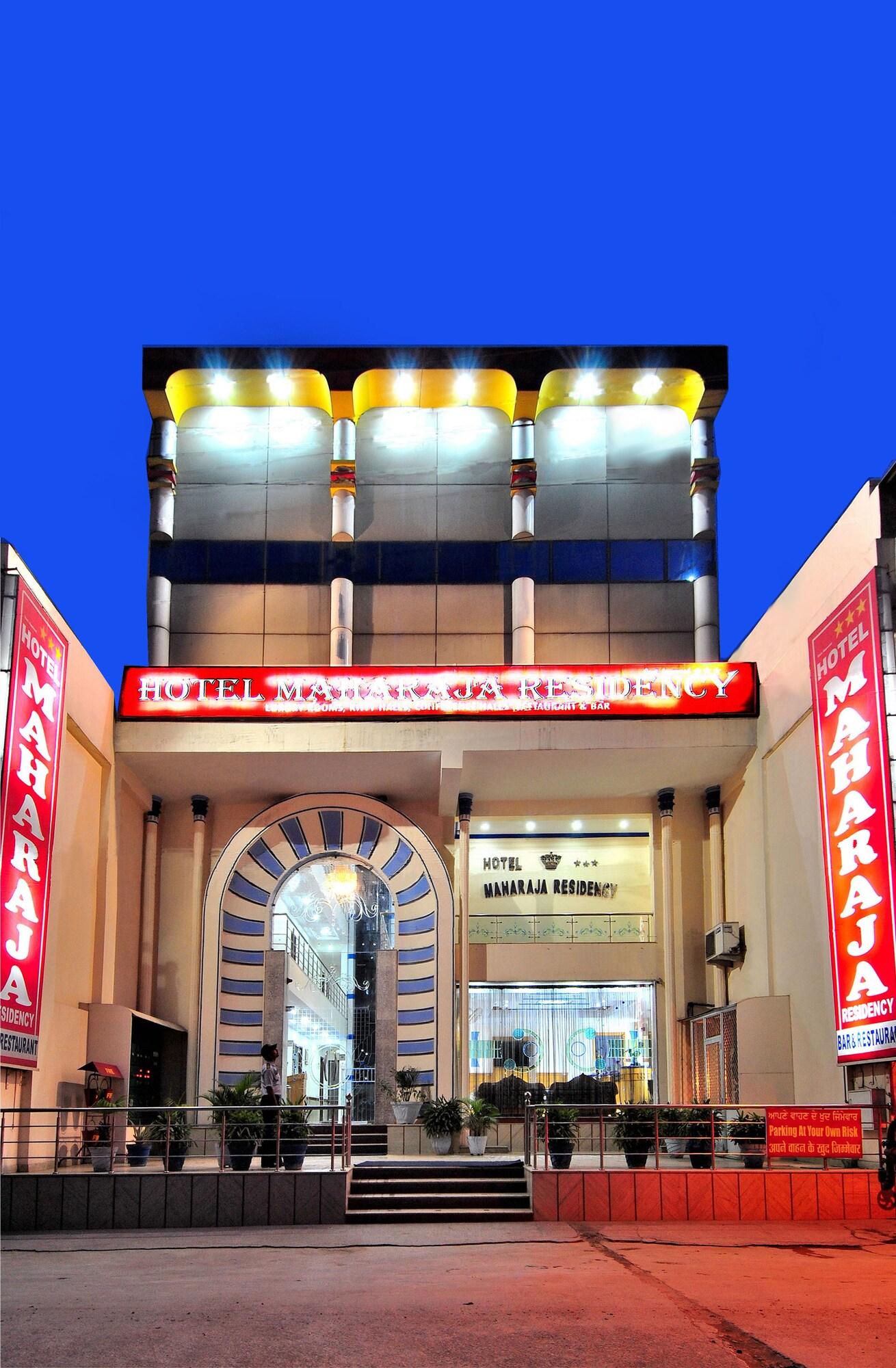 Vista Exterior Hotel Maharaja Residency