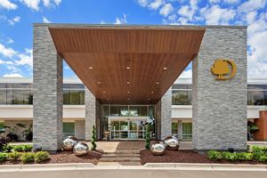 Alojamiento - The Kingsley Bloomfield Hills - a DoubleTree by Hilton