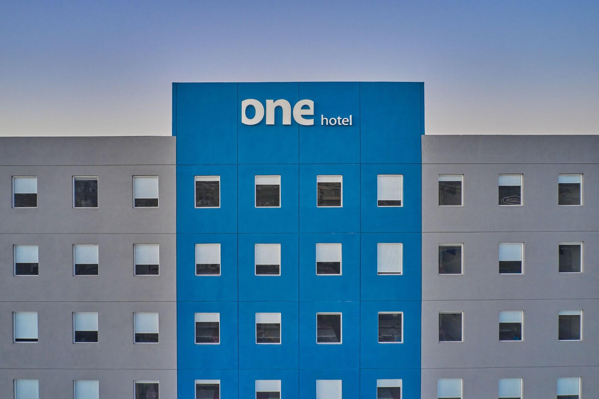 Vista Exterior One Morelia Acueducto