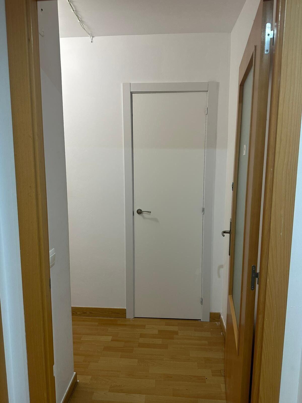 Varios Apartments Fast Single Rooms