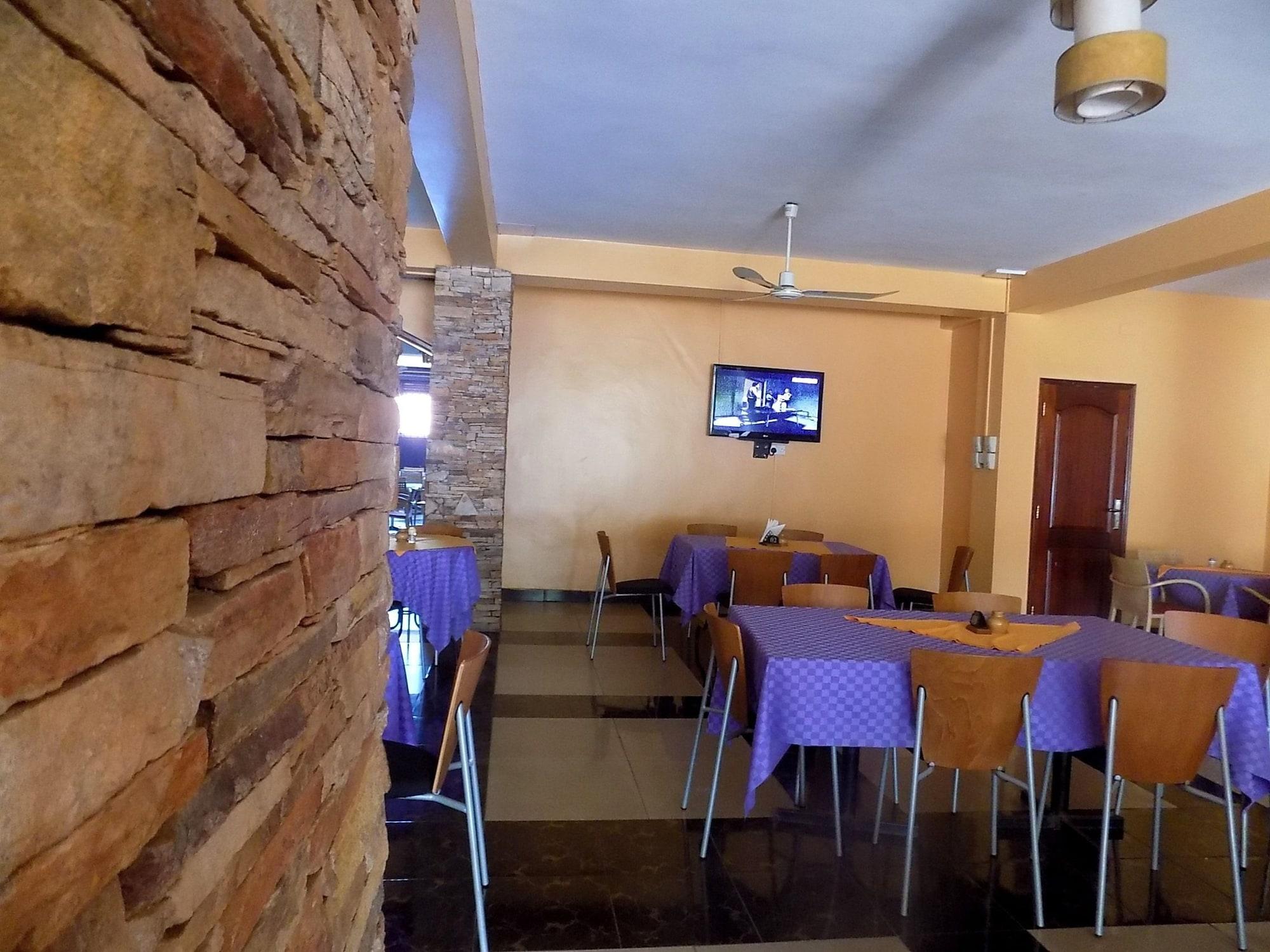 Restaurant G One Hotel