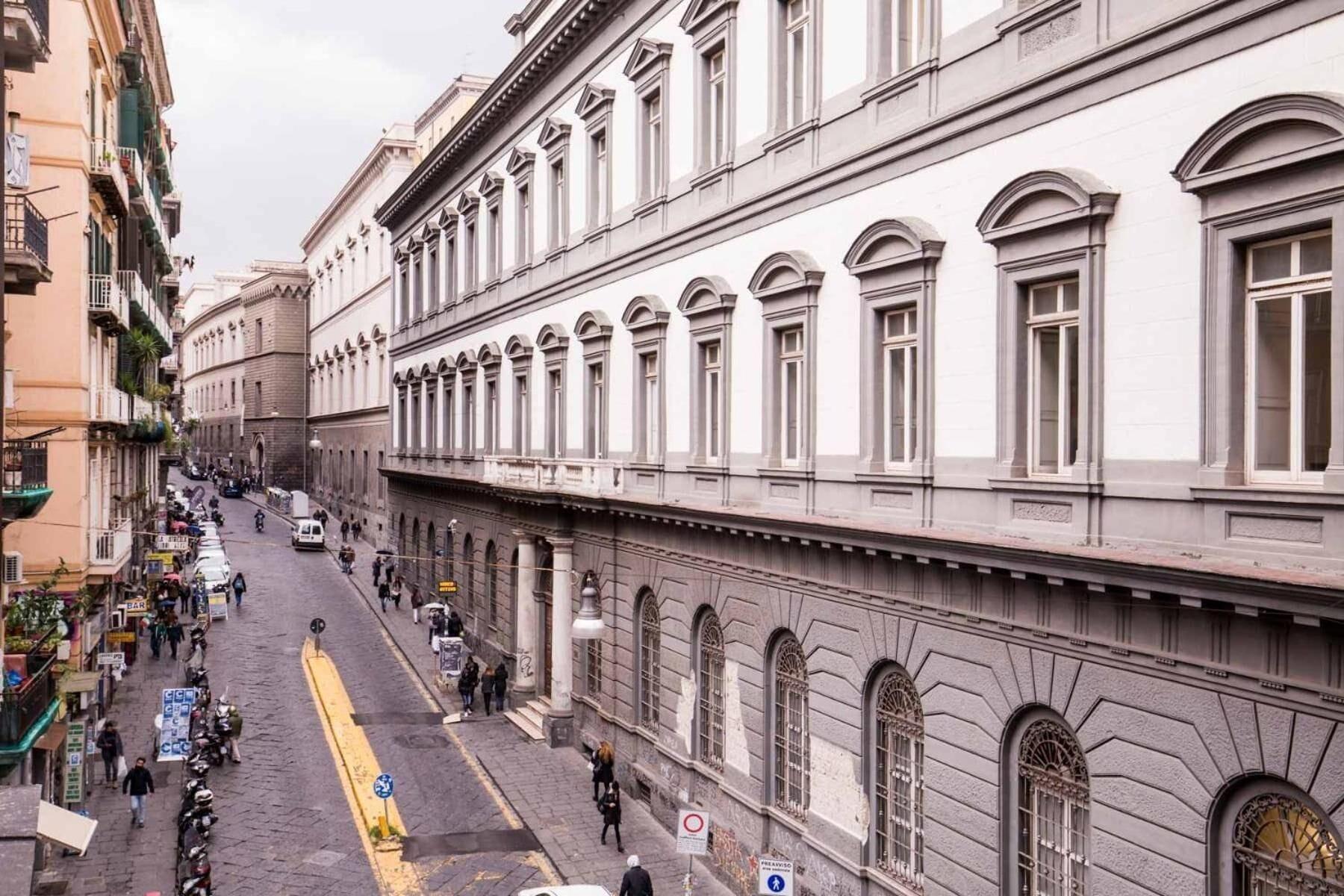 Vista Exterior B&B DolceVita Napoli